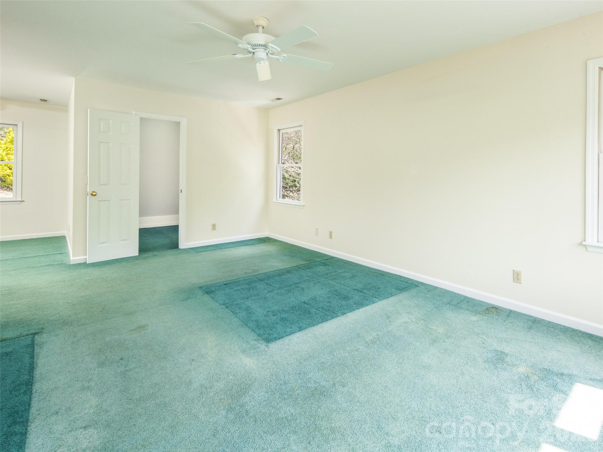 39 Eastmoor Drive — Asheville