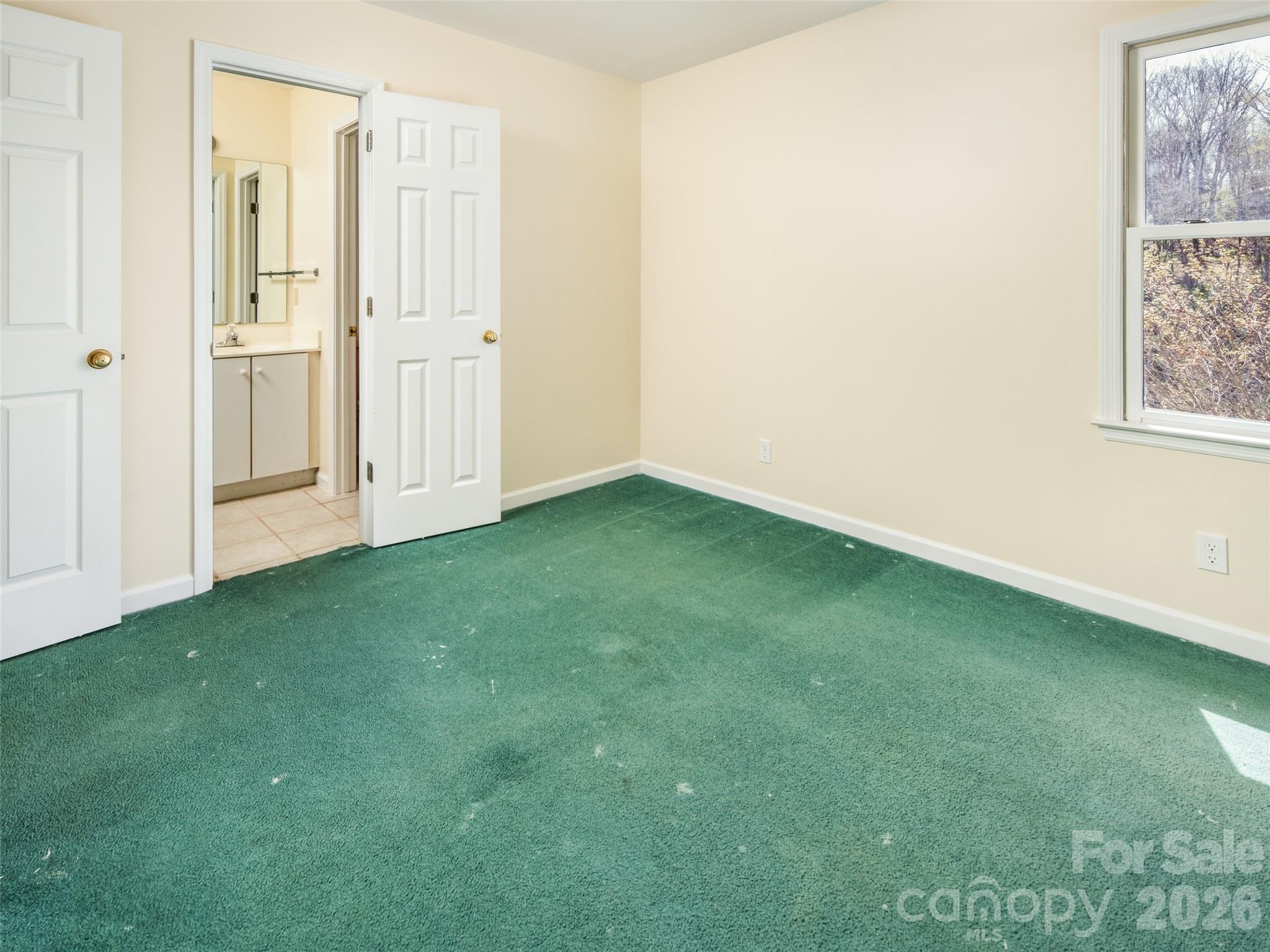 39 Eastmoor Drive — Asheville