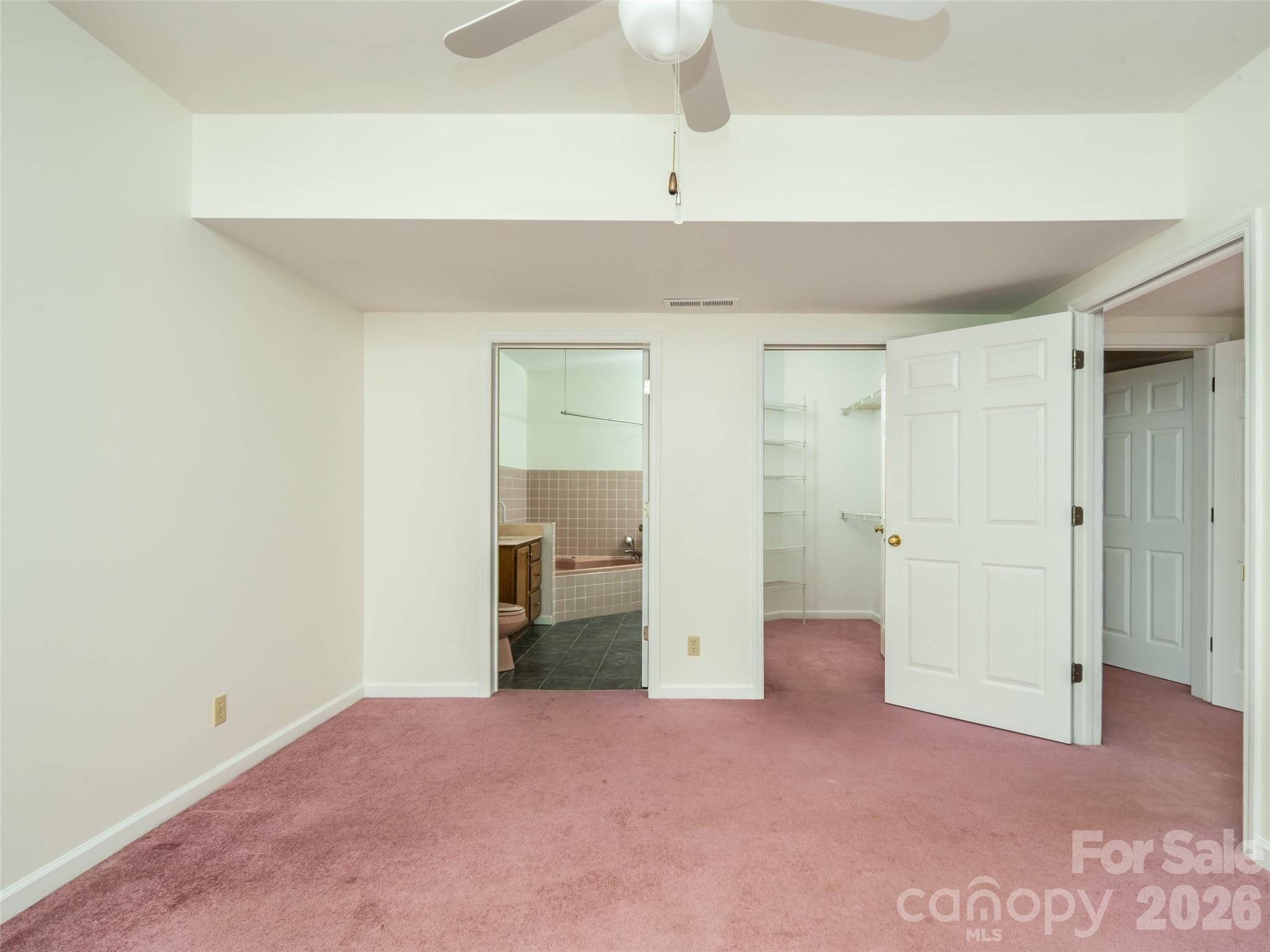39 Eastmoor Drive — Asheville