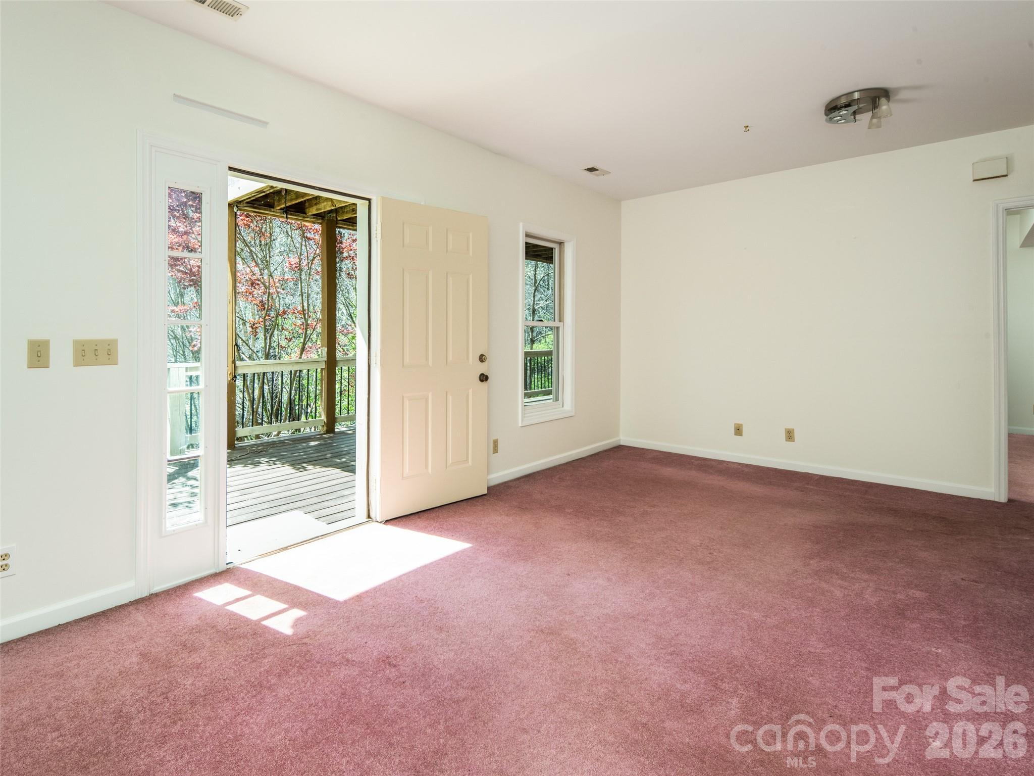 39 Eastmoor Drive — Asheville