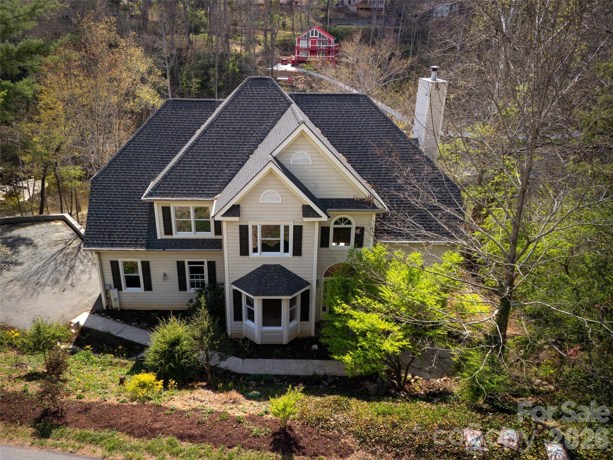 39 Eastmoor Drive — Asheville