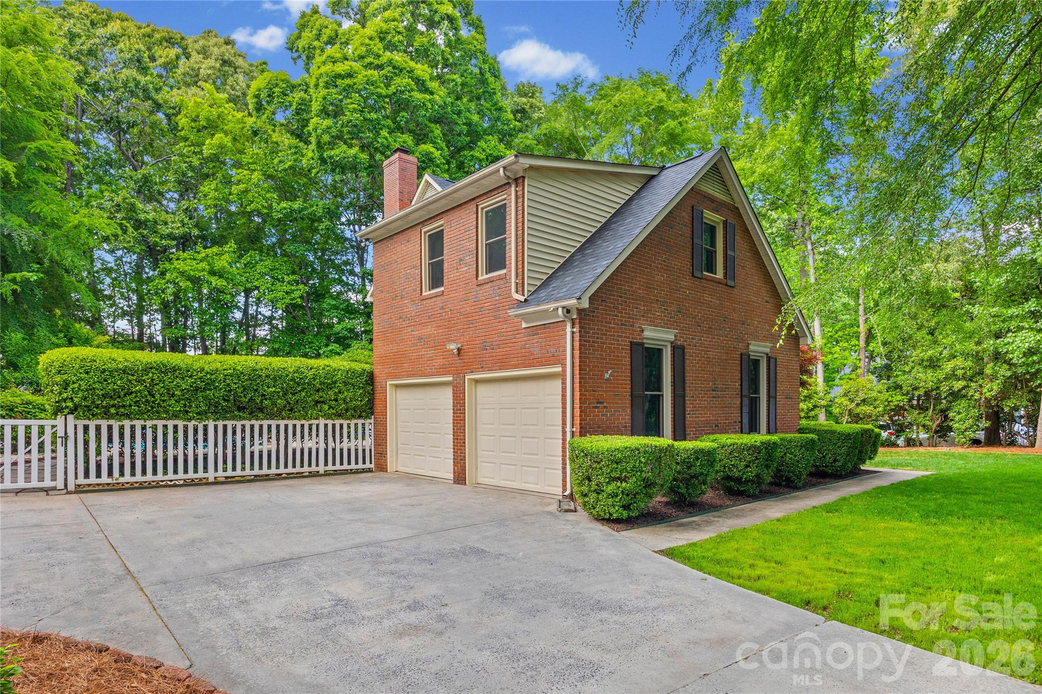 1596 Old Tara Lane — Fort Mill