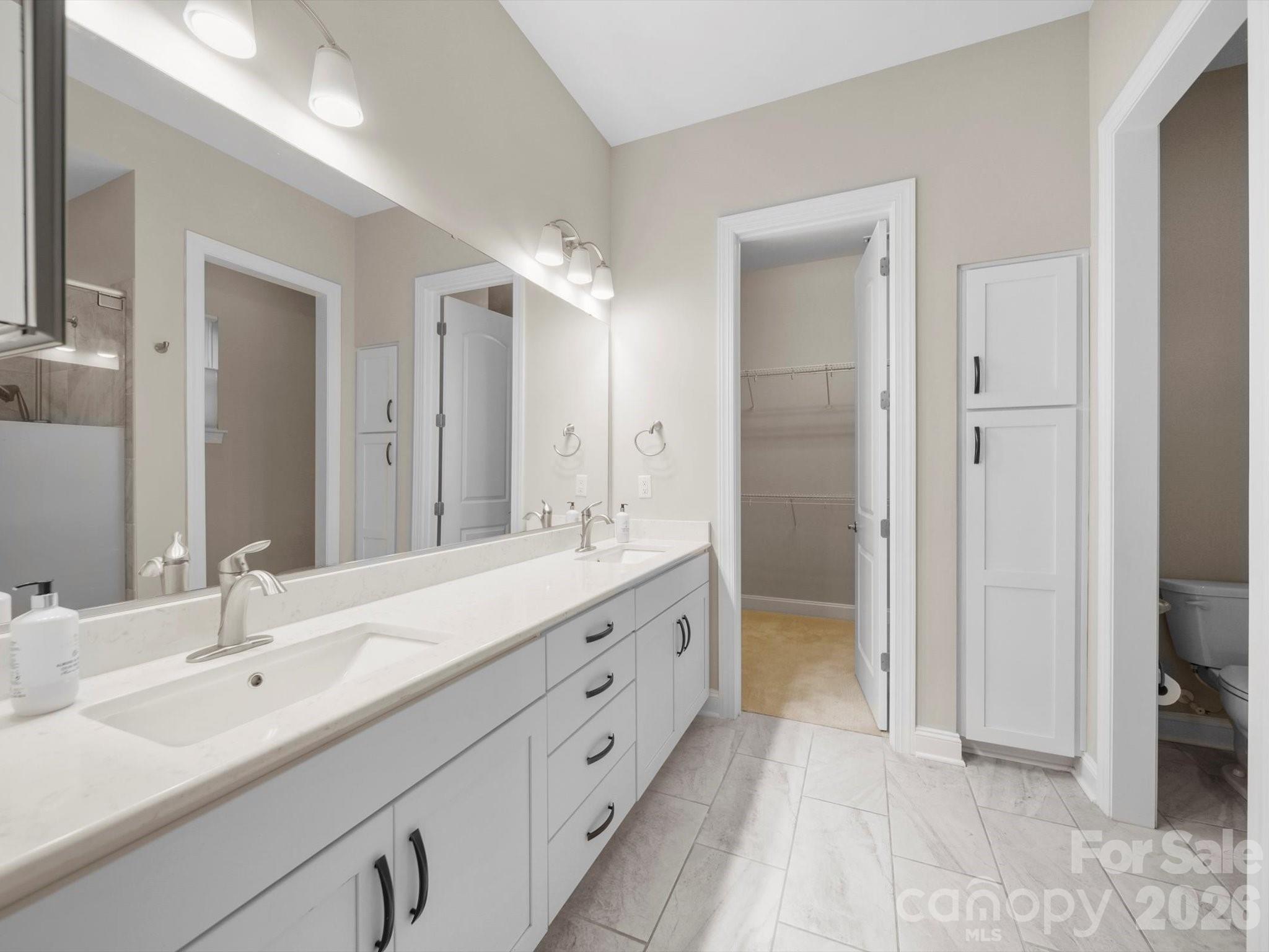 253 Stone Mountain Way — Denver