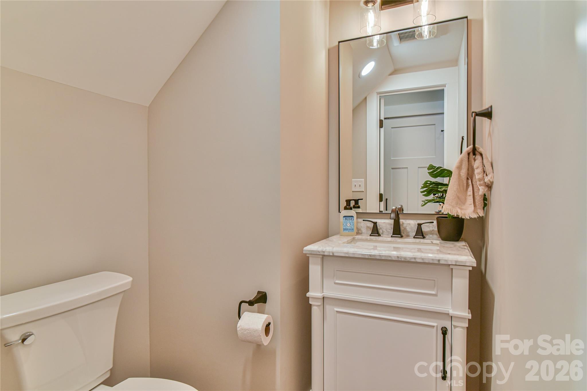 310 Portmanvilla Road — Black Mountain