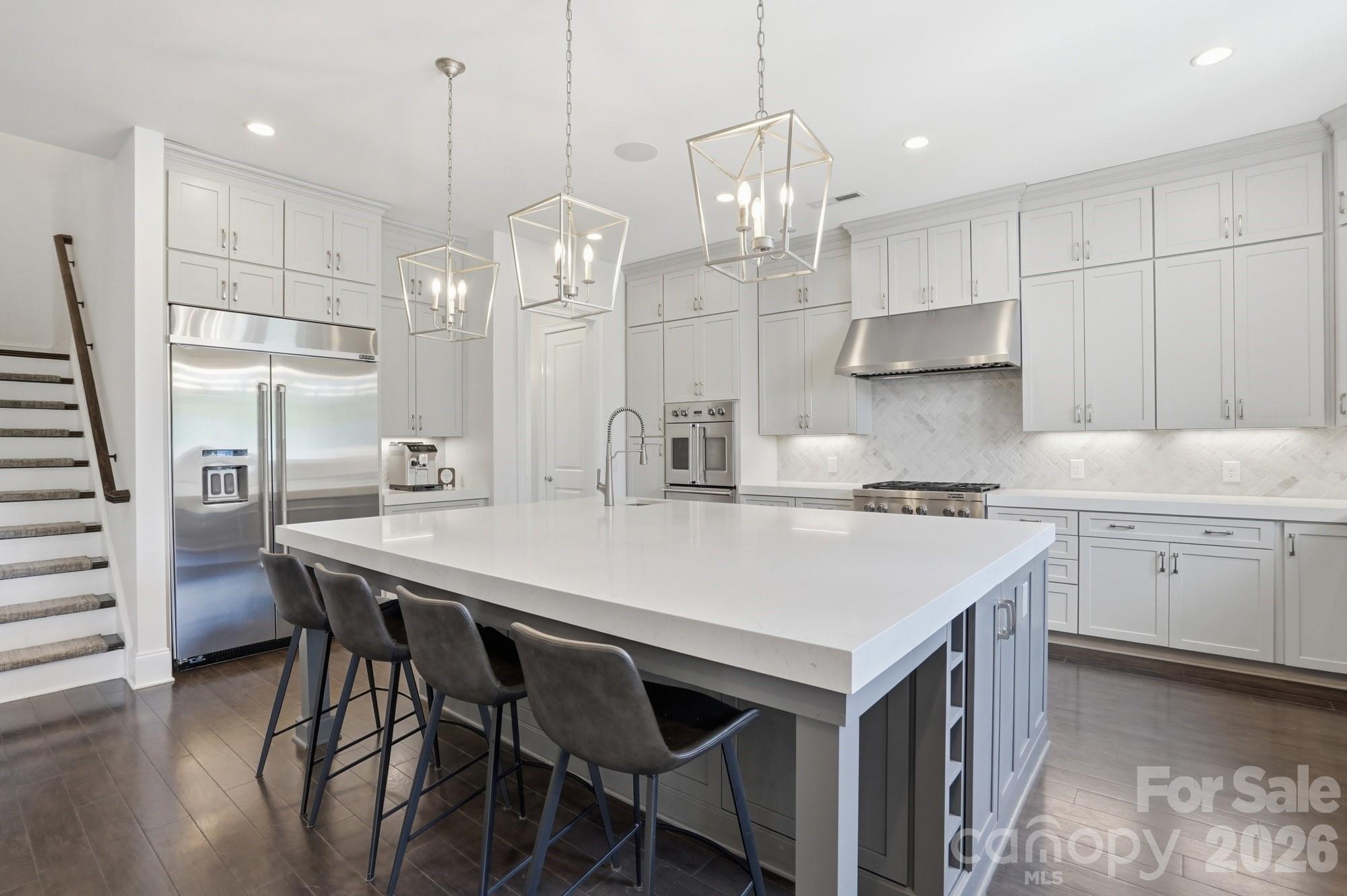 411 Turtleback Ridge — Weddington