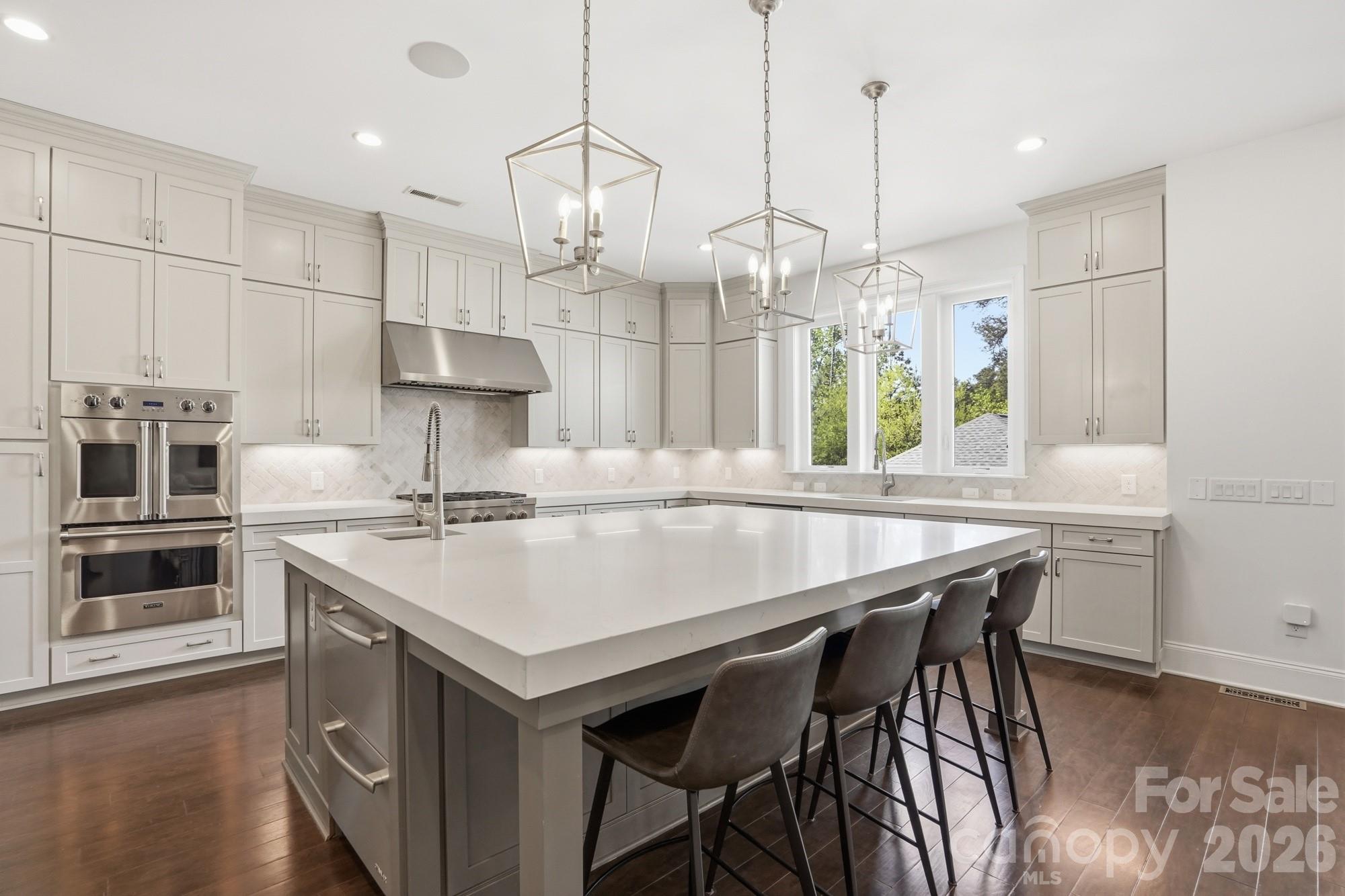 411 Turtleback Ridge — Weddington
