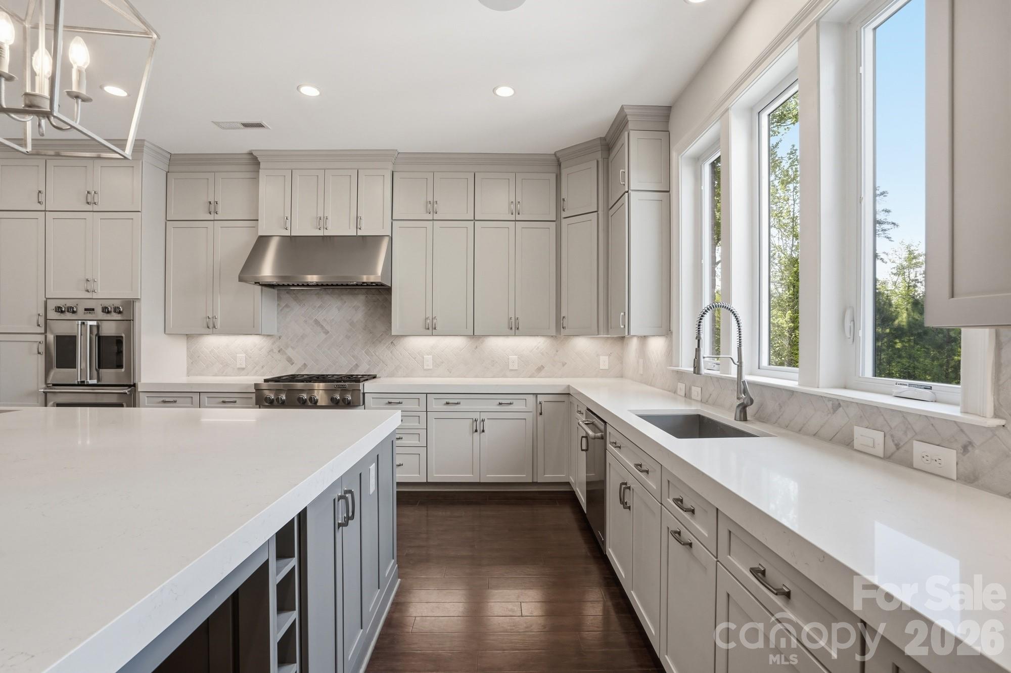 411 Turtleback Ridge — Weddington