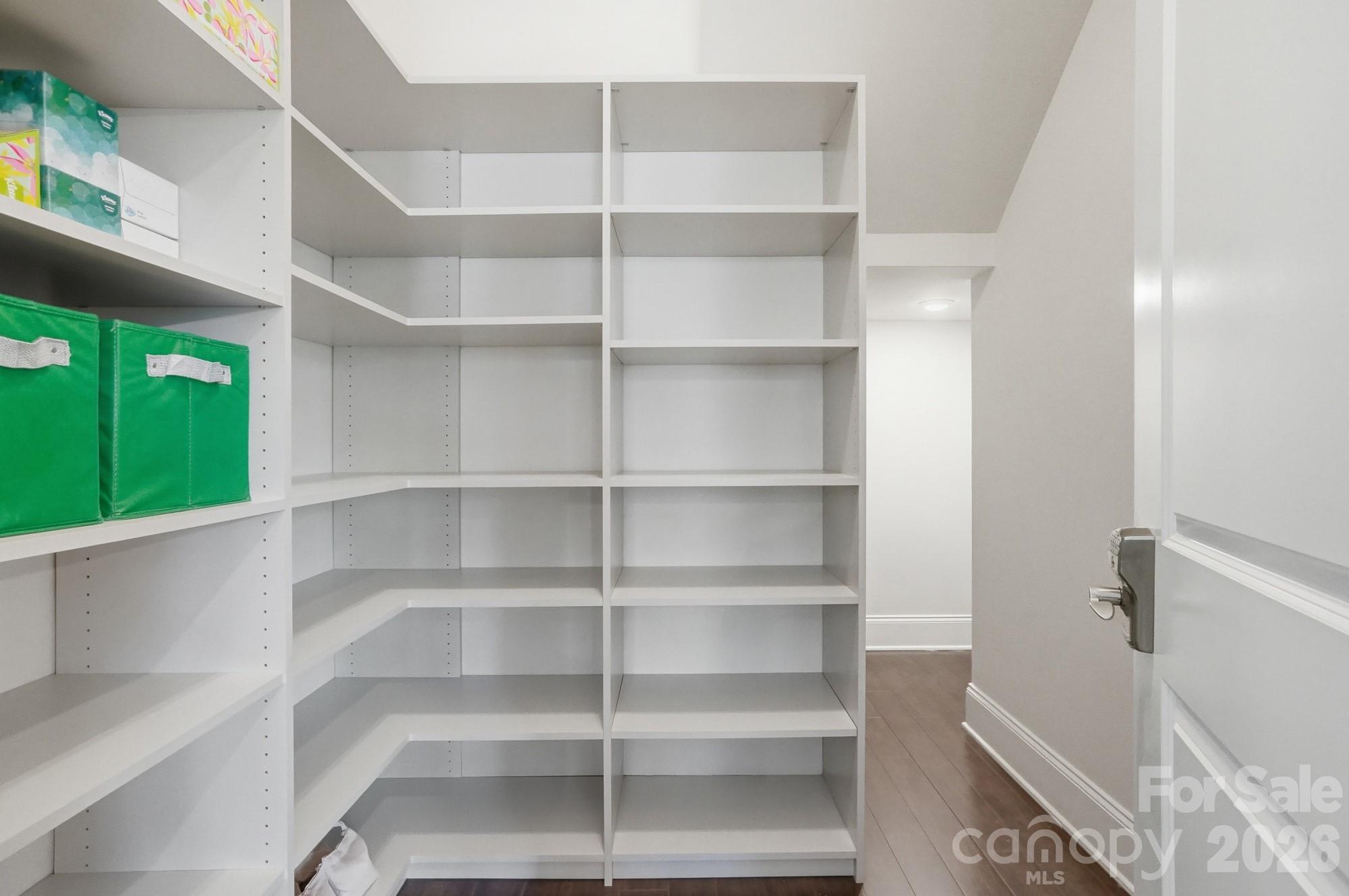 411 Turtleback Ridge — Weddington