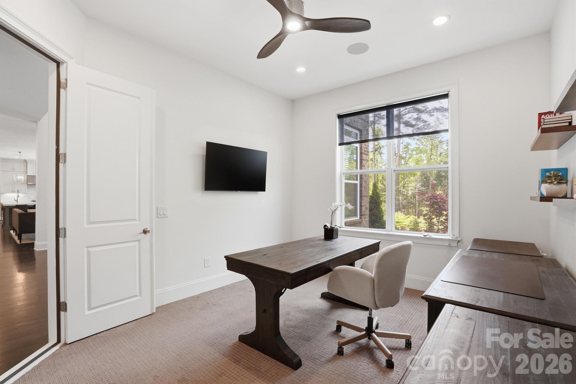 411 Turtleback Ridge — Weddington
