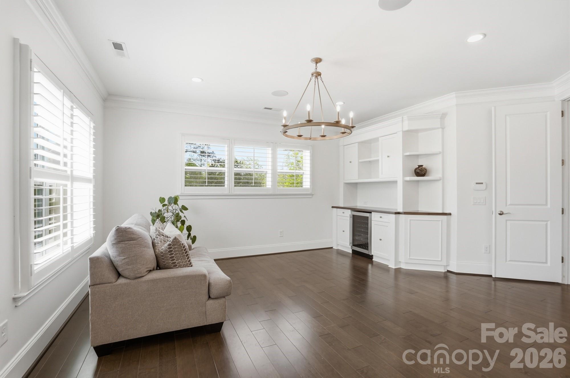 411 Turtleback Ridge — Weddington