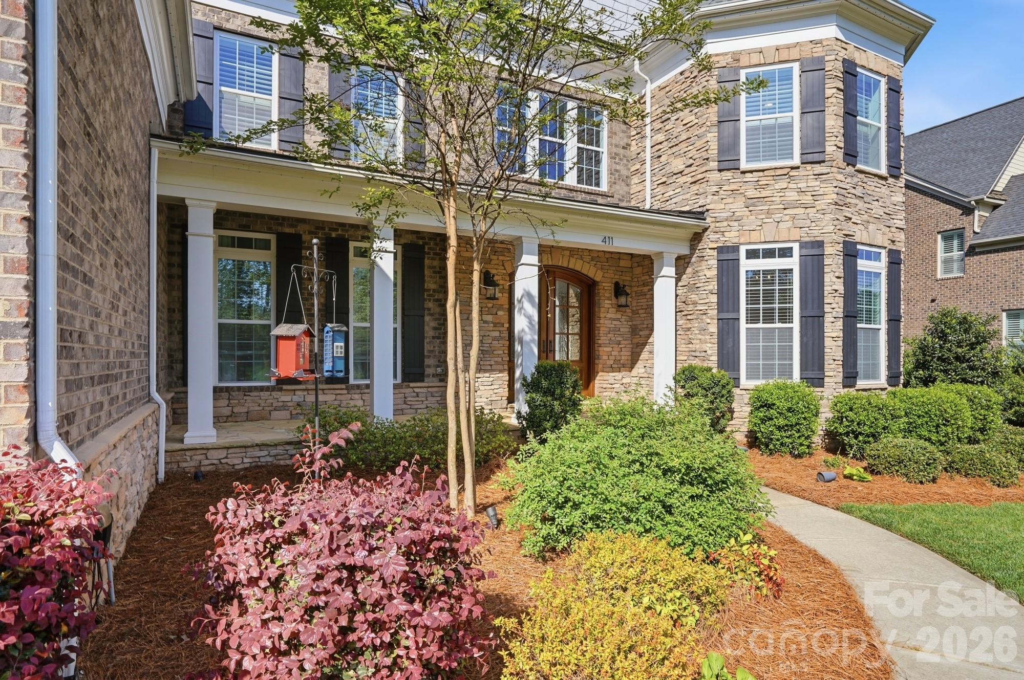 411 Turtleback Ridge — Weddington