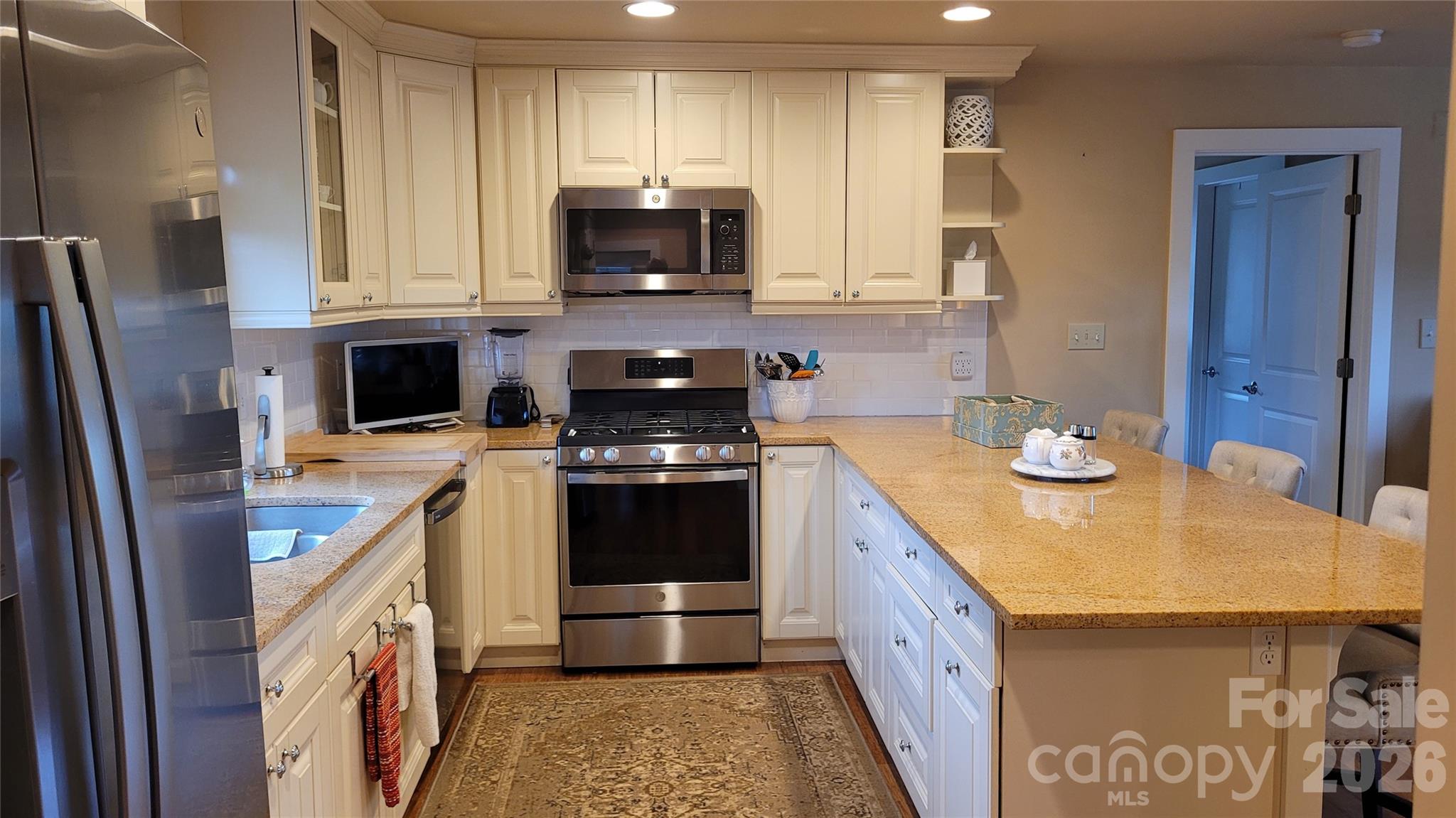44 Dane Acres Drive — Alexander