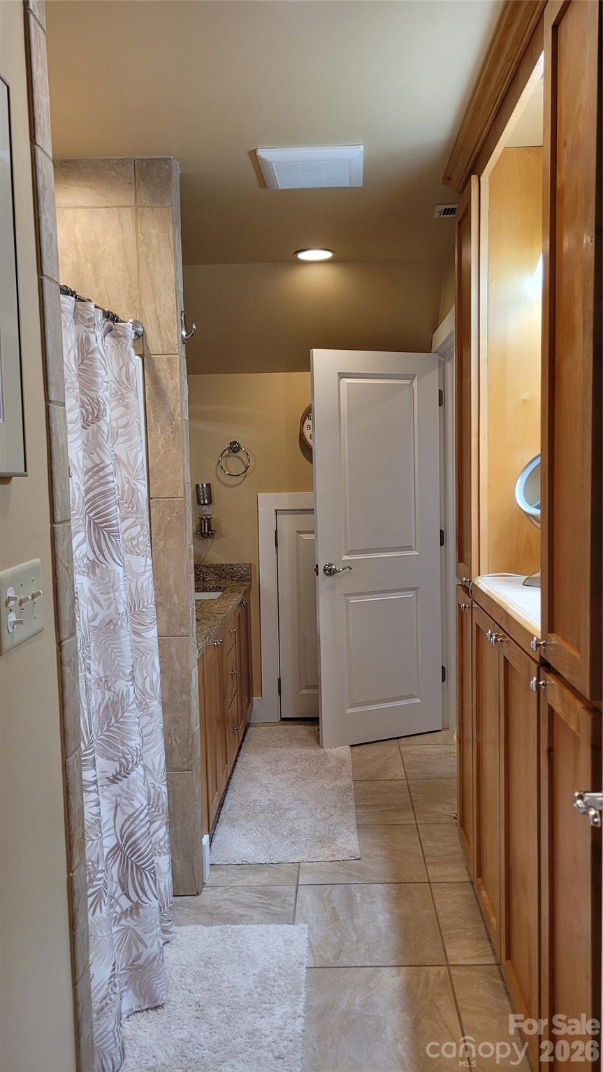44 Dane Acres Drive — Alexander