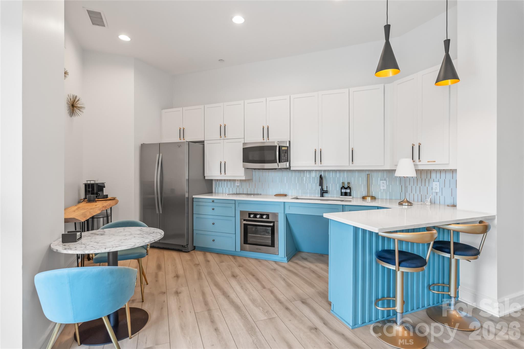 333 W Trade Street #2502 — Charlotte