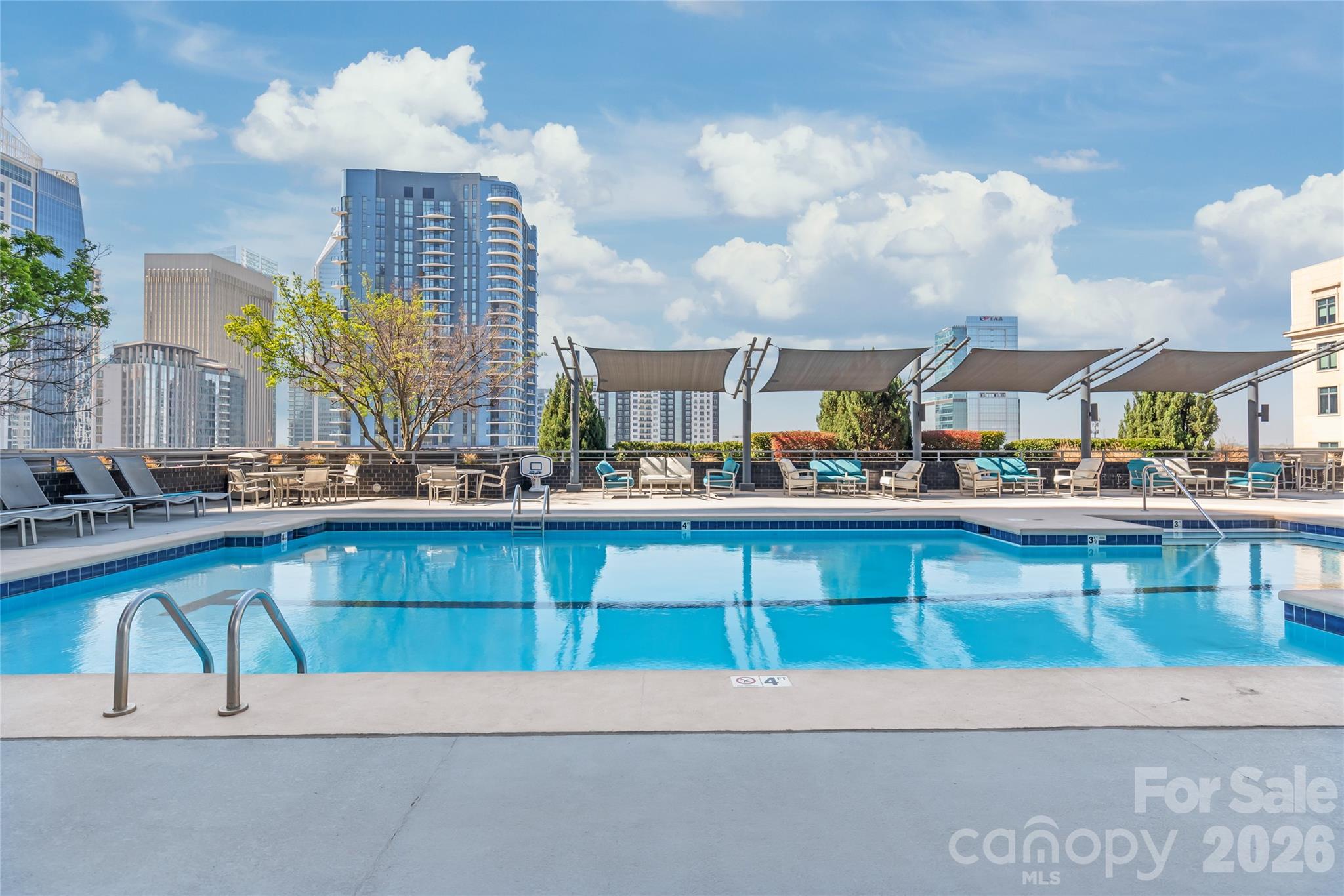 333 W Trade Street #2502 — Charlotte