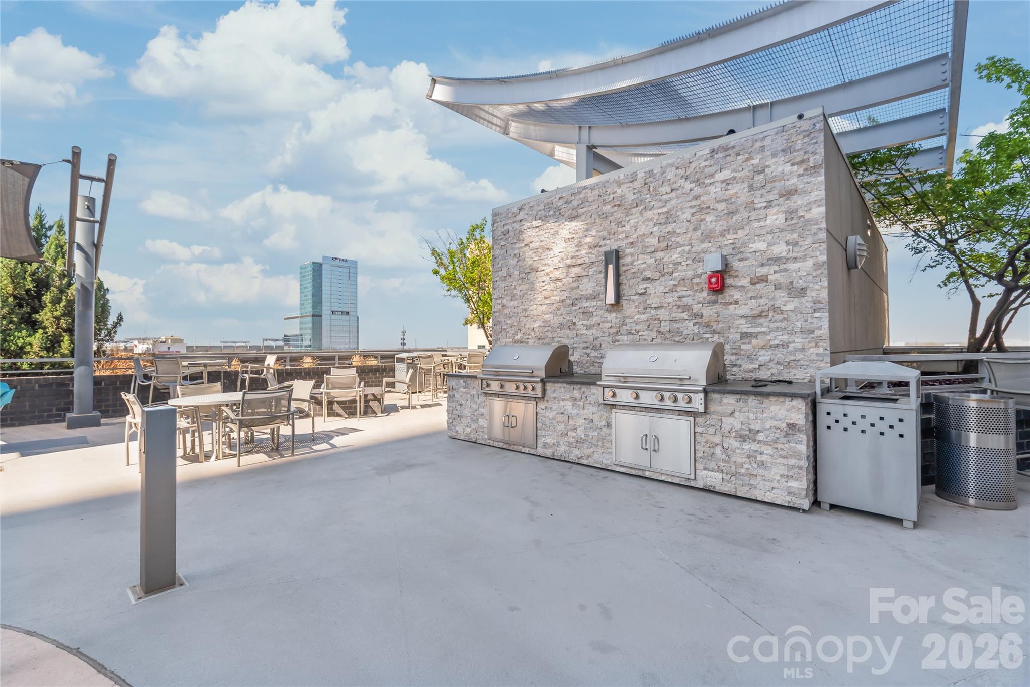 333 W Trade Street #2502 — Charlotte