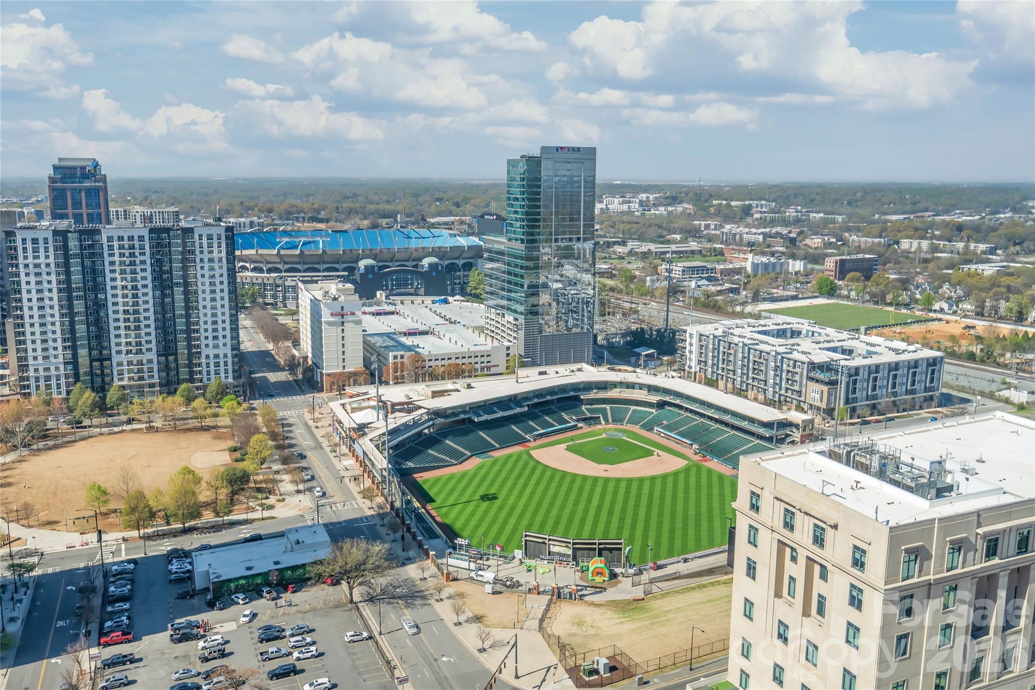 333 W Trade Street #2502 — Charlotte
