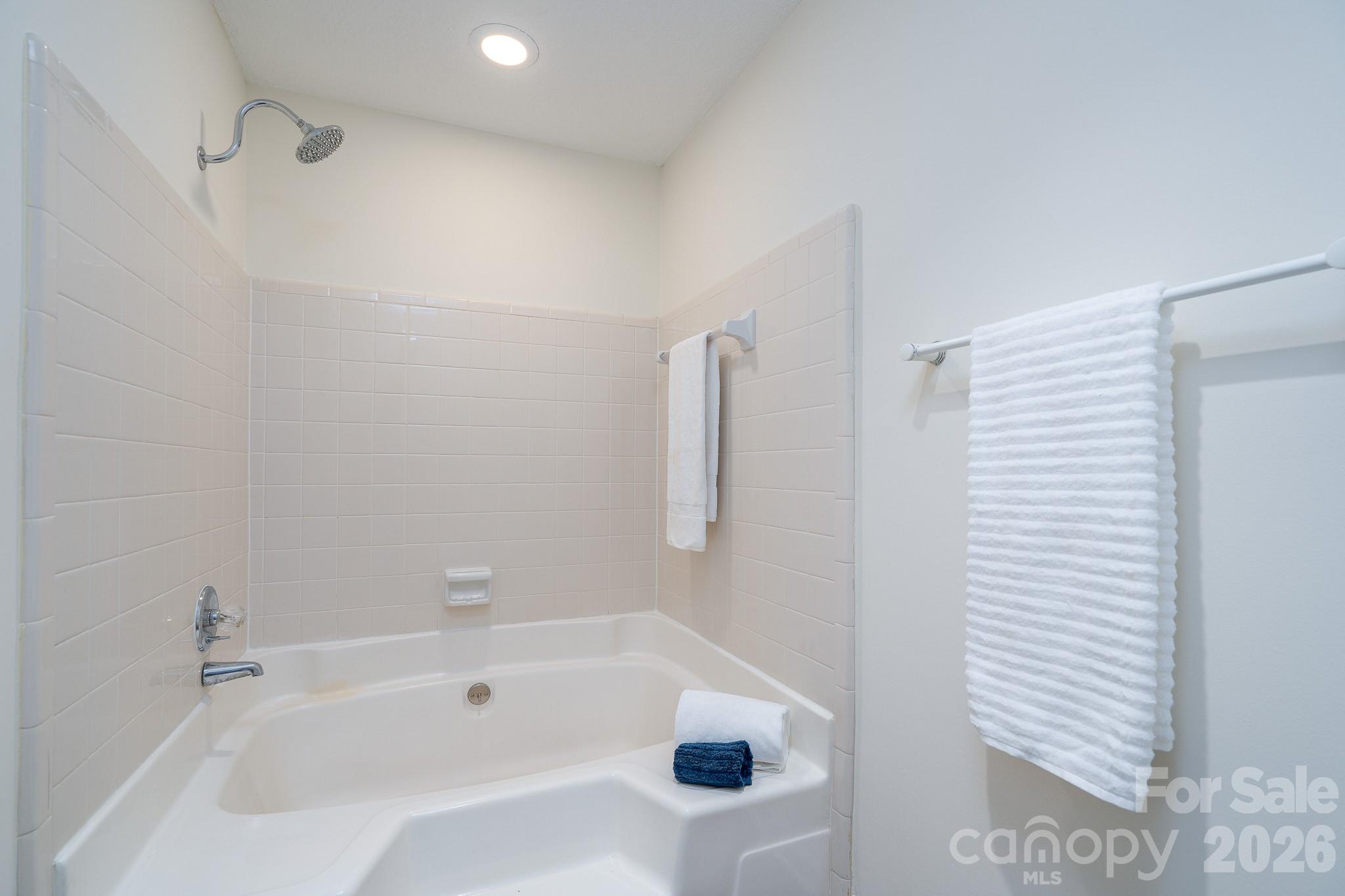 7309 Winery Lane — Charlotte