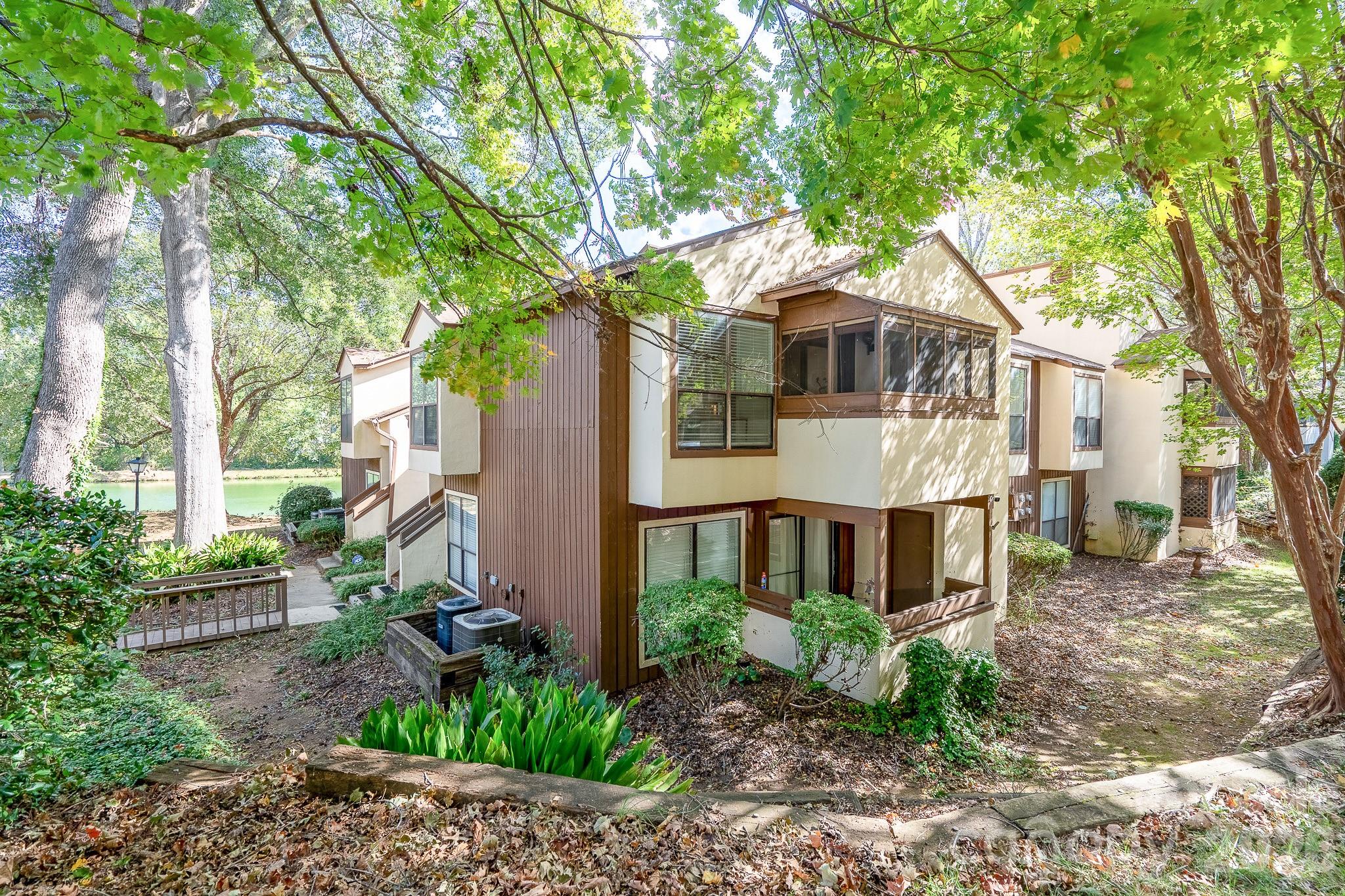 7309 Winery Lane — Charlotte