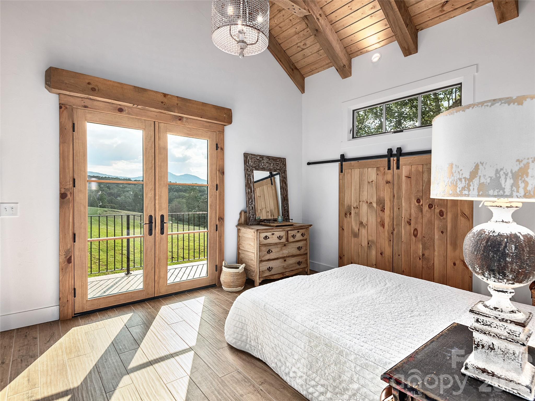 4546 Pine Log Road — Brasstown