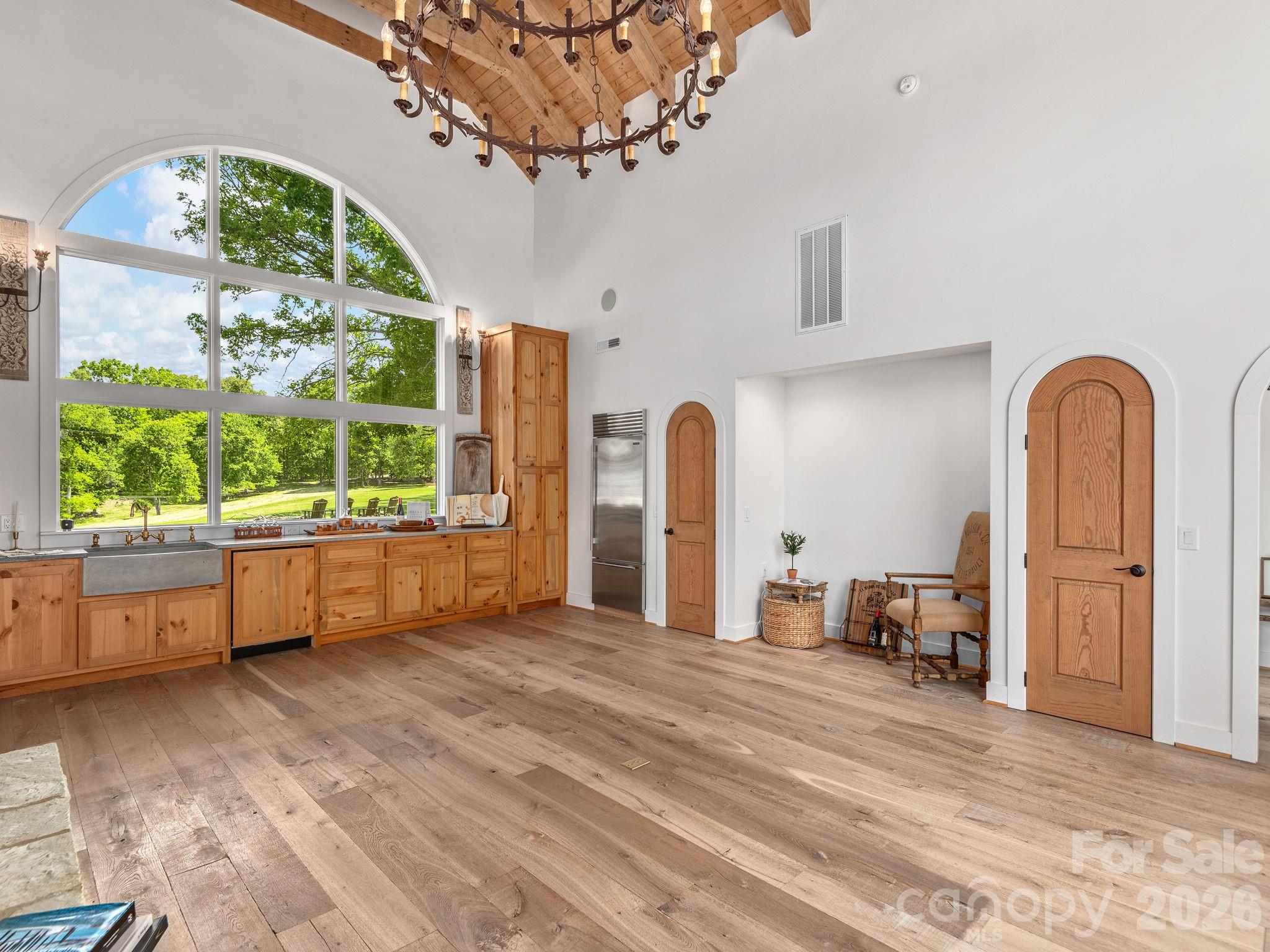 4546 Pine Log Road — Brasstown