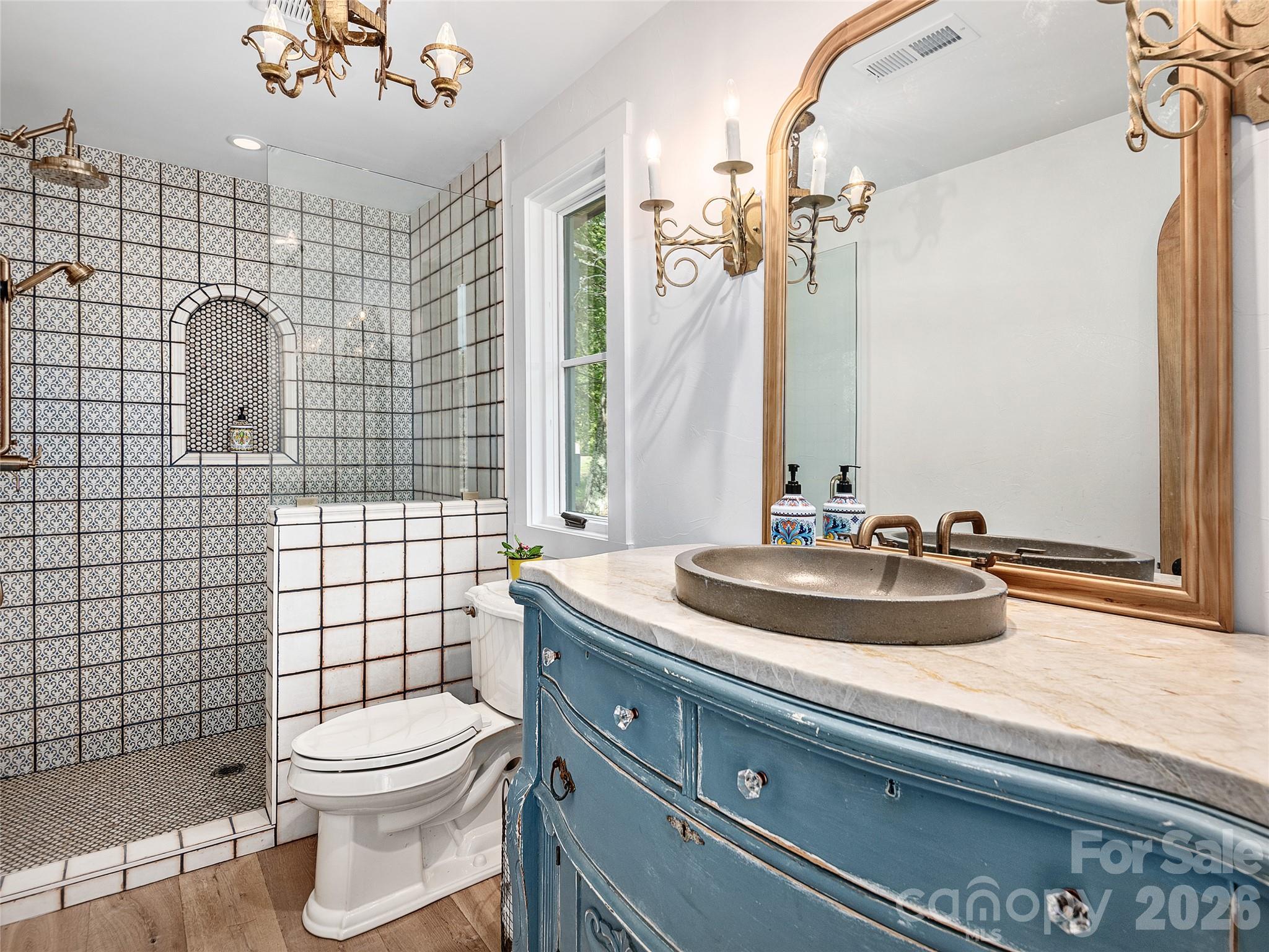 4546 Pine Log Road — Brasstown