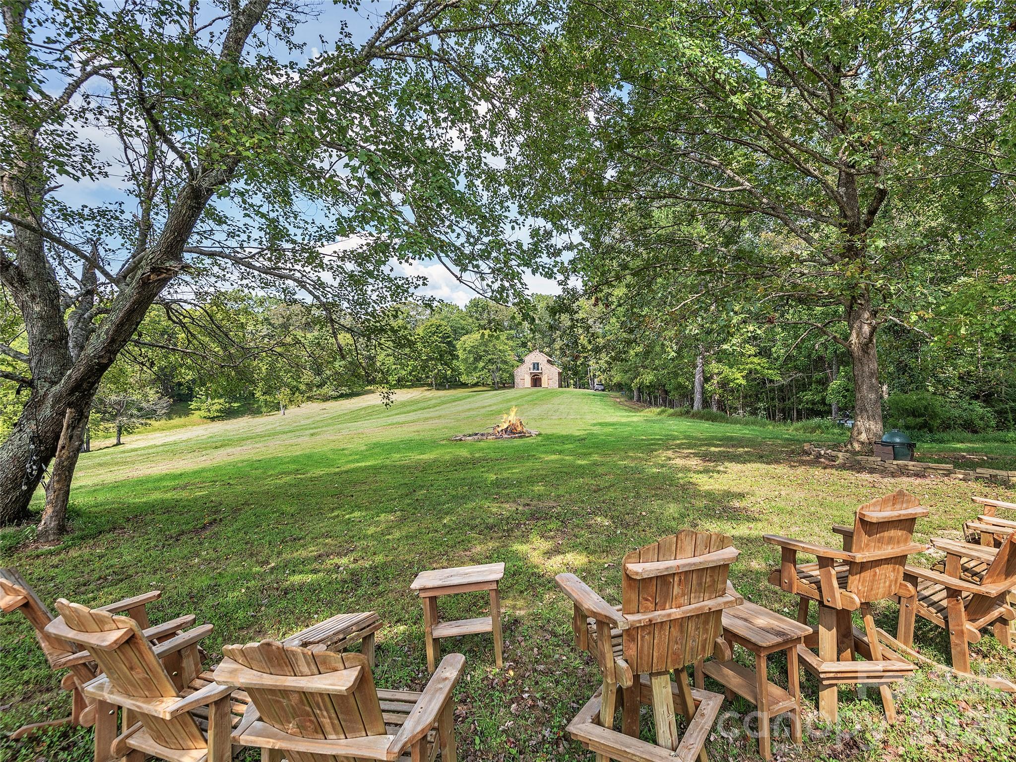 4546 Pine Log Road — Brasstown