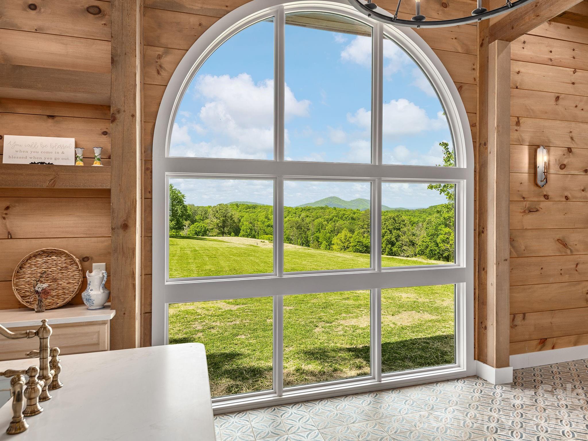 4546 Pine Log Road — Brasstown