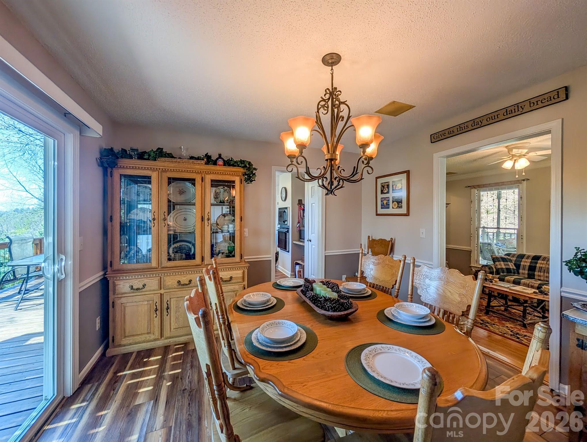 254 Shepard Way — Burnsville