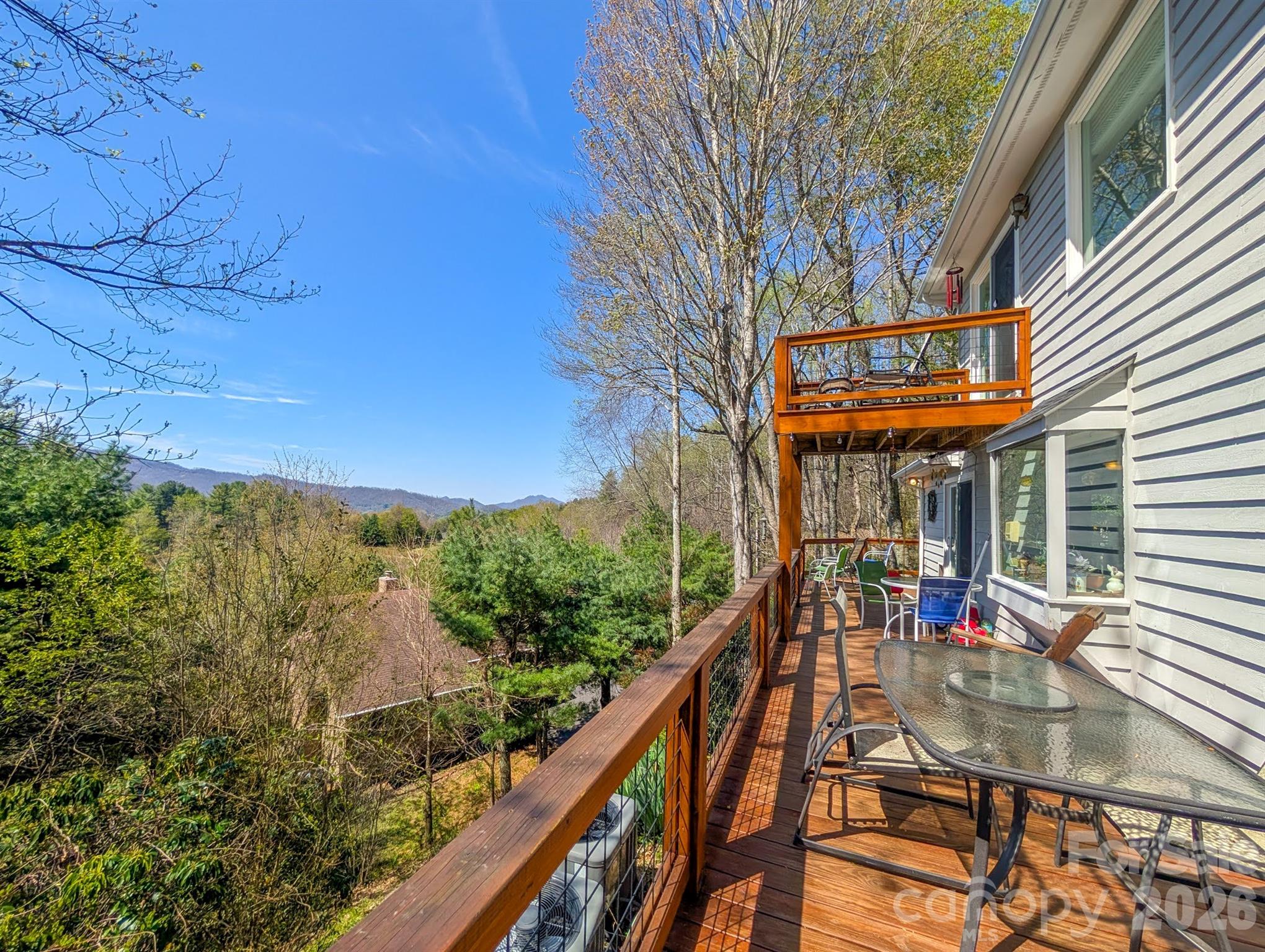 254 Shepard Way — Burnsville