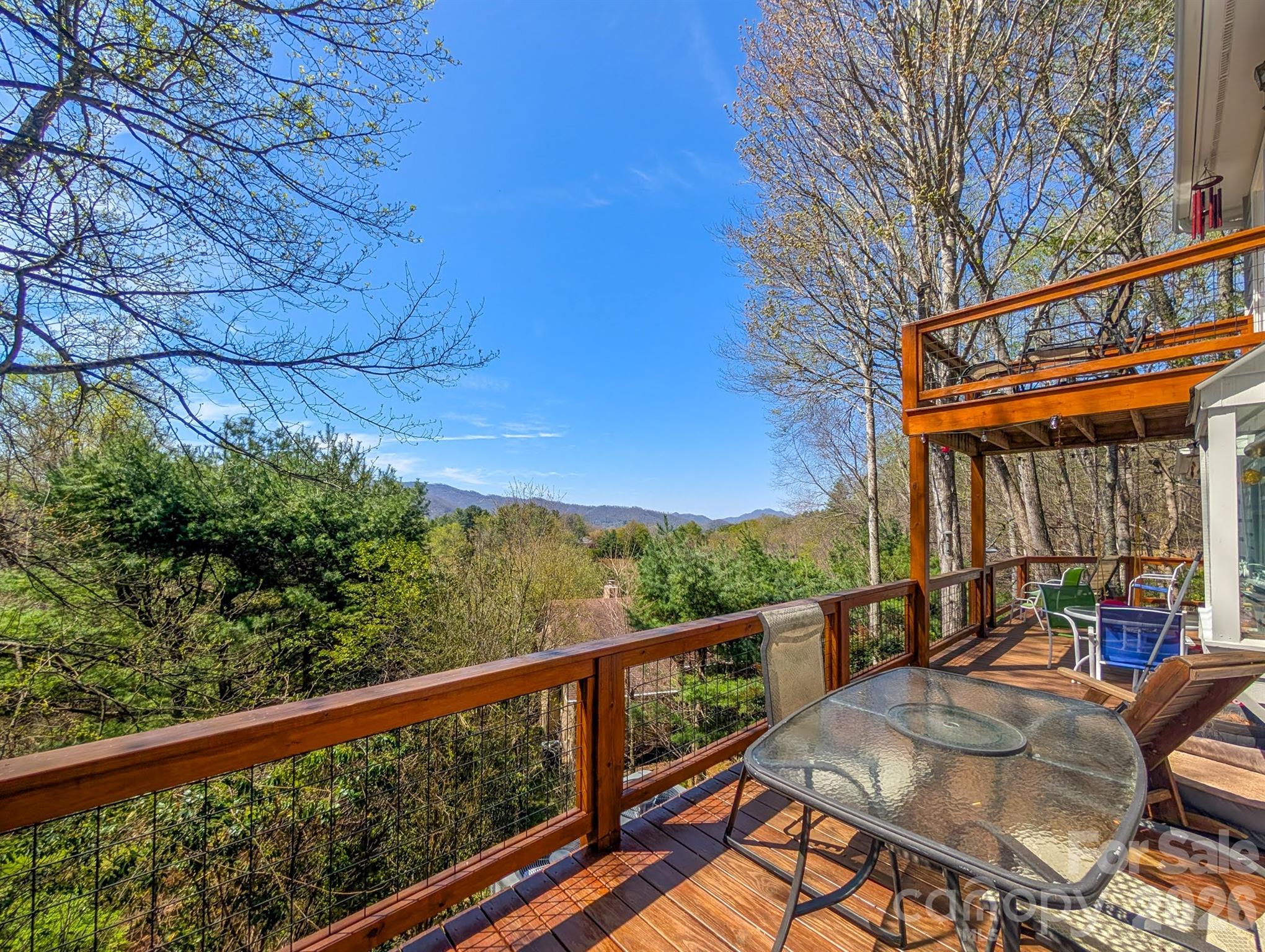 254 Shepard Way — Burnsville