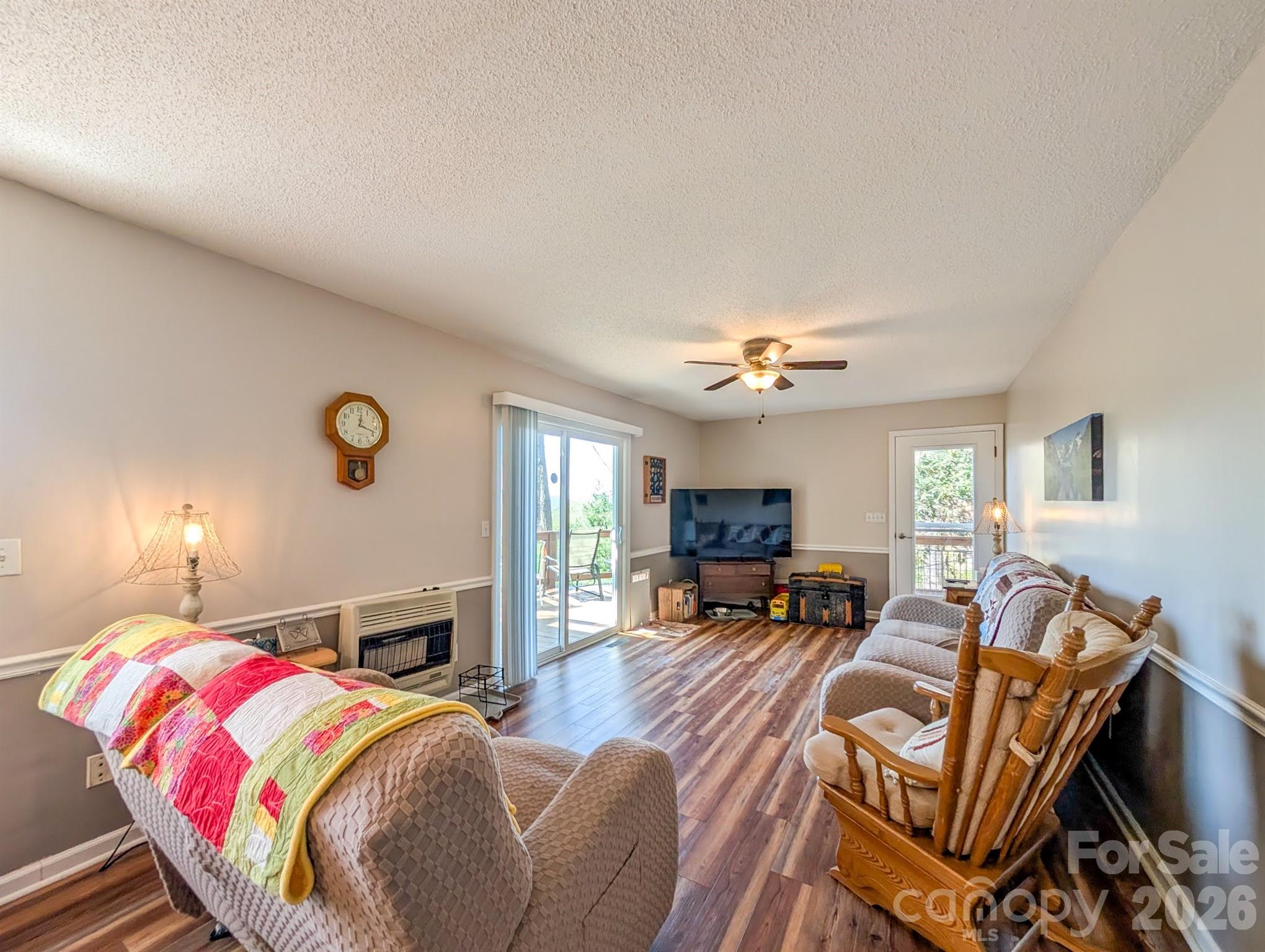 254 Shepard Way — Burnsville