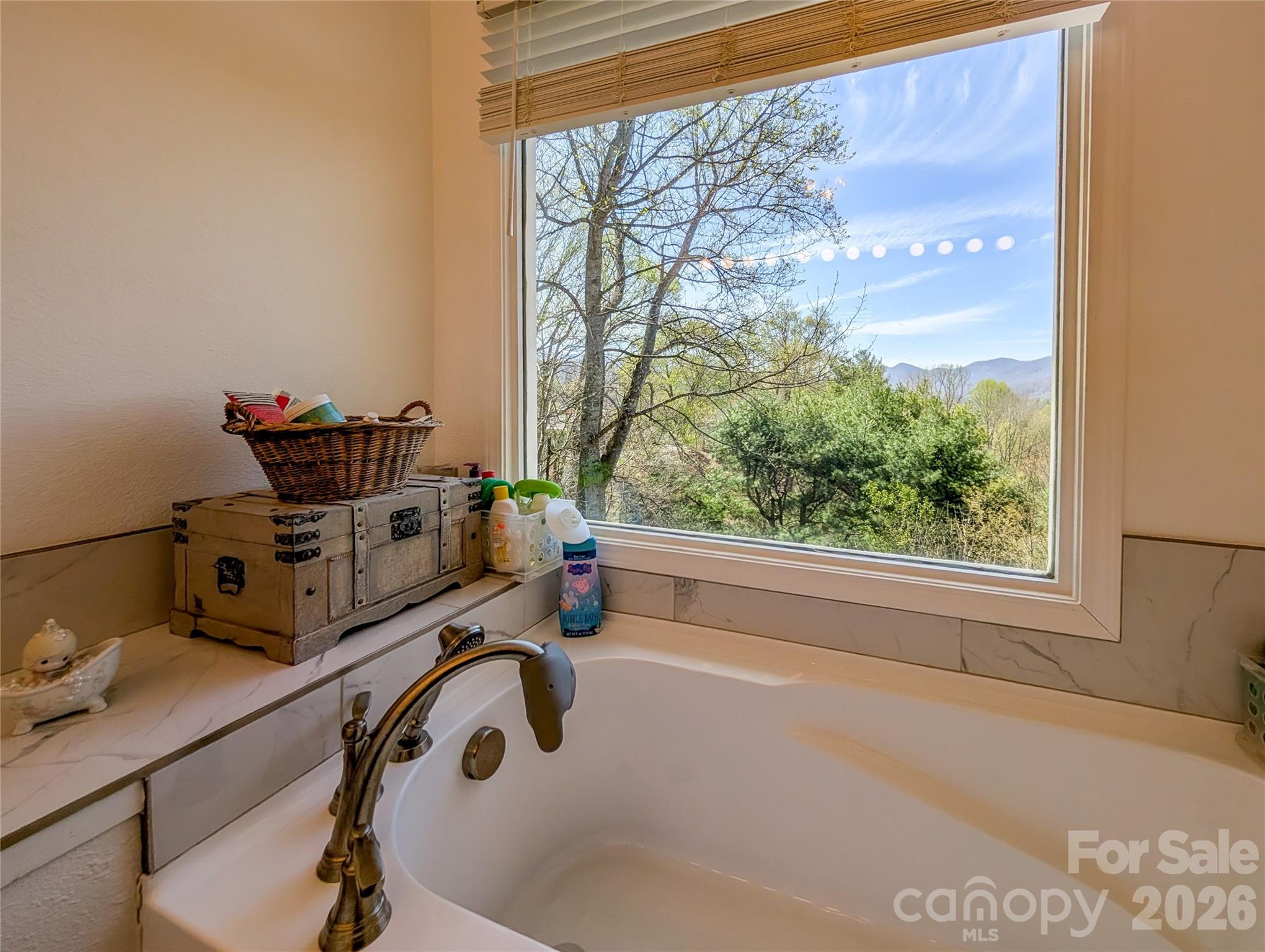 254 Shepard Way — Burnsville