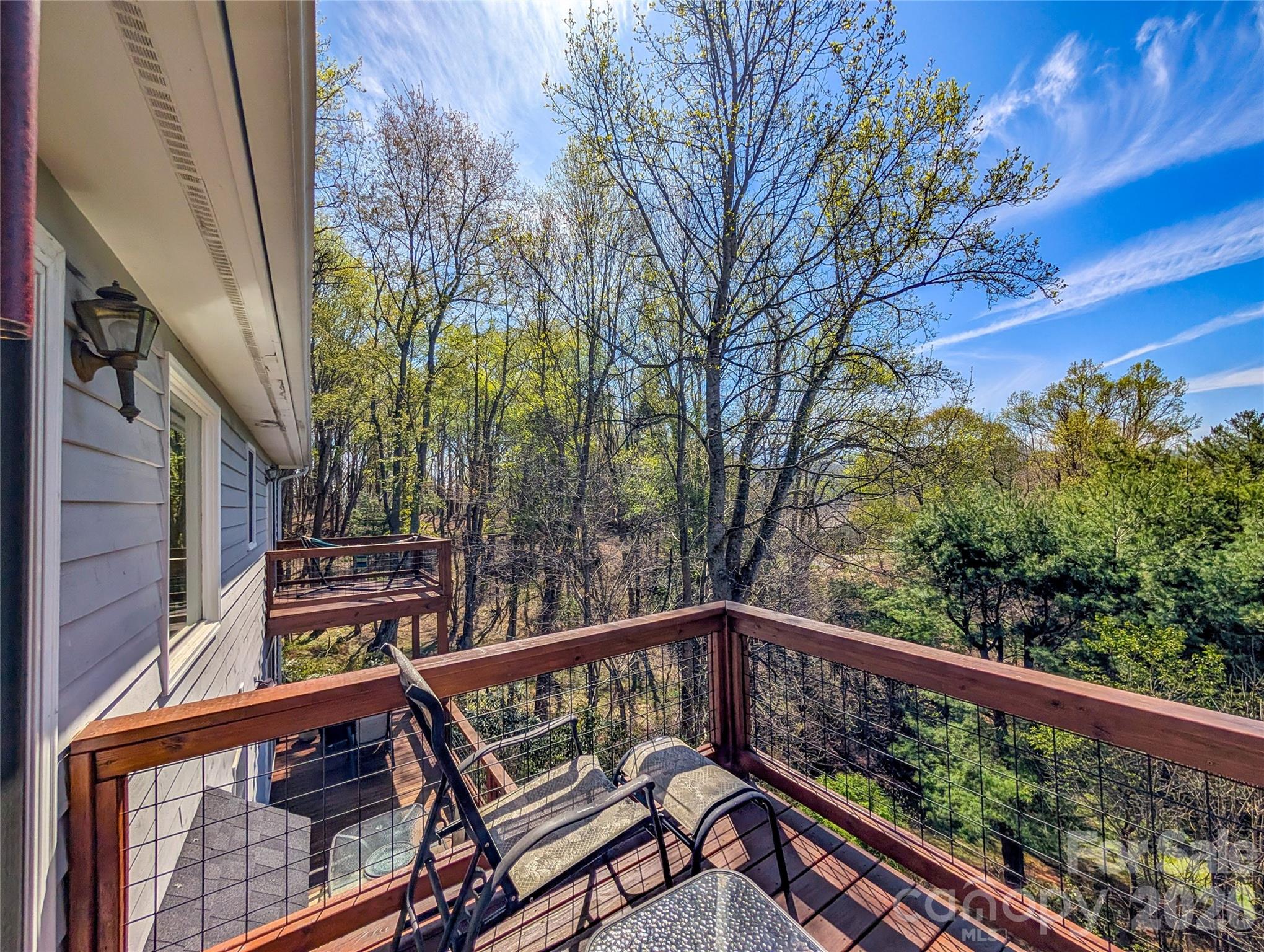 254 Shepard Way — Burnsville
