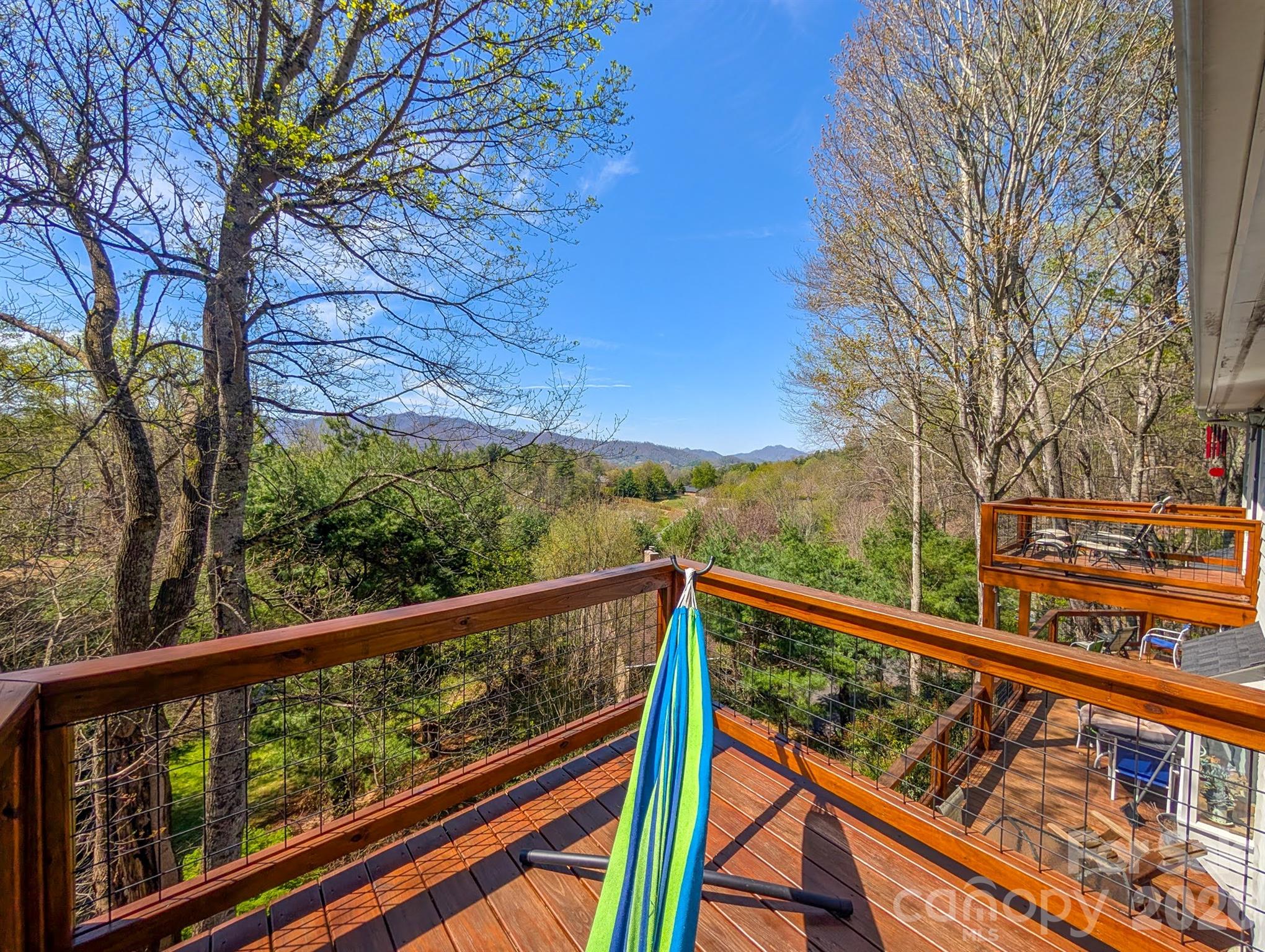 254 Shepard Way — Burnsville