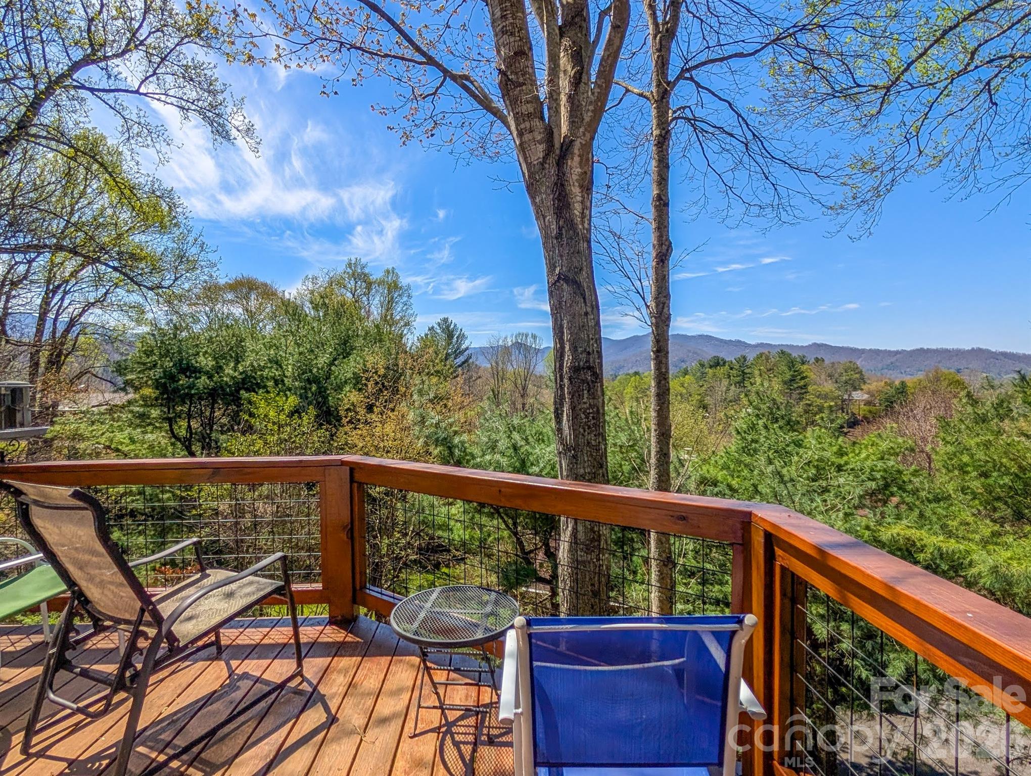 254 Shepard Way — Burnsville
