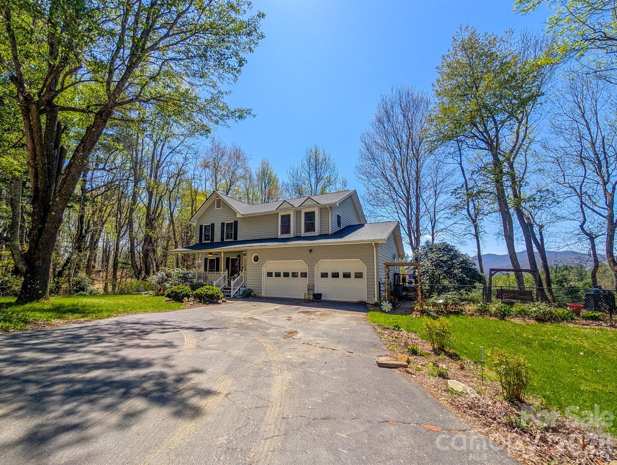 254 Shepard Way — Burnsville