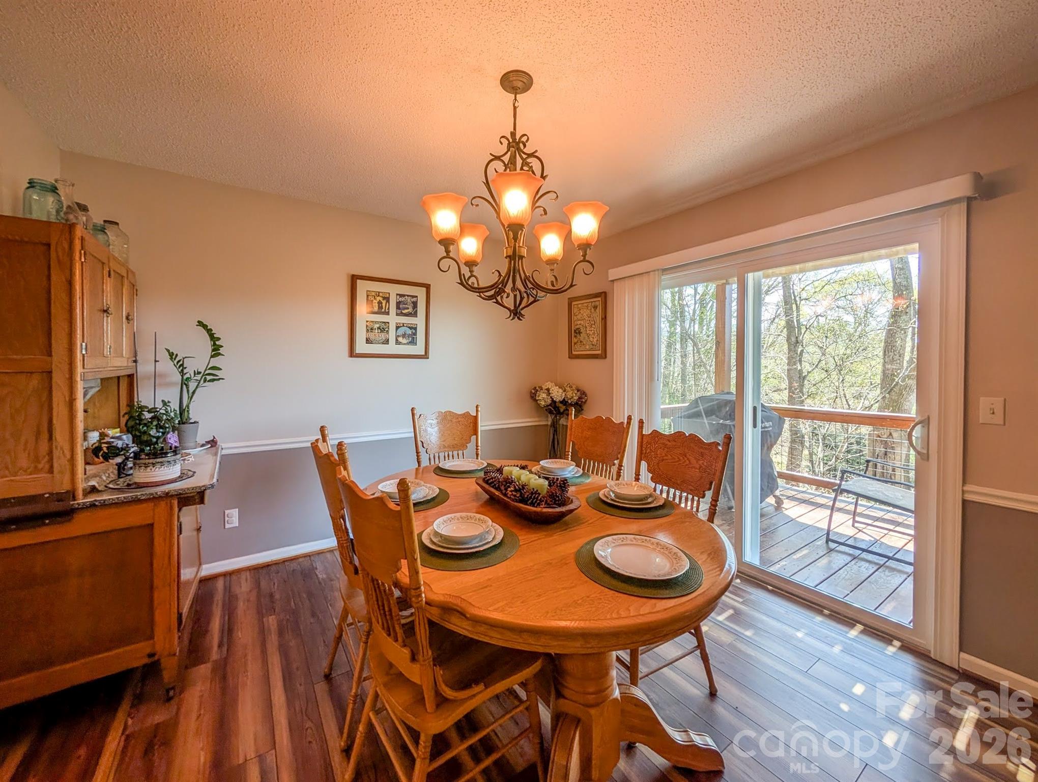 254 Shepard Way — Burnsville