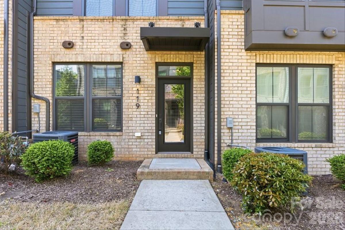 119 Music Hall Way — Charlotte