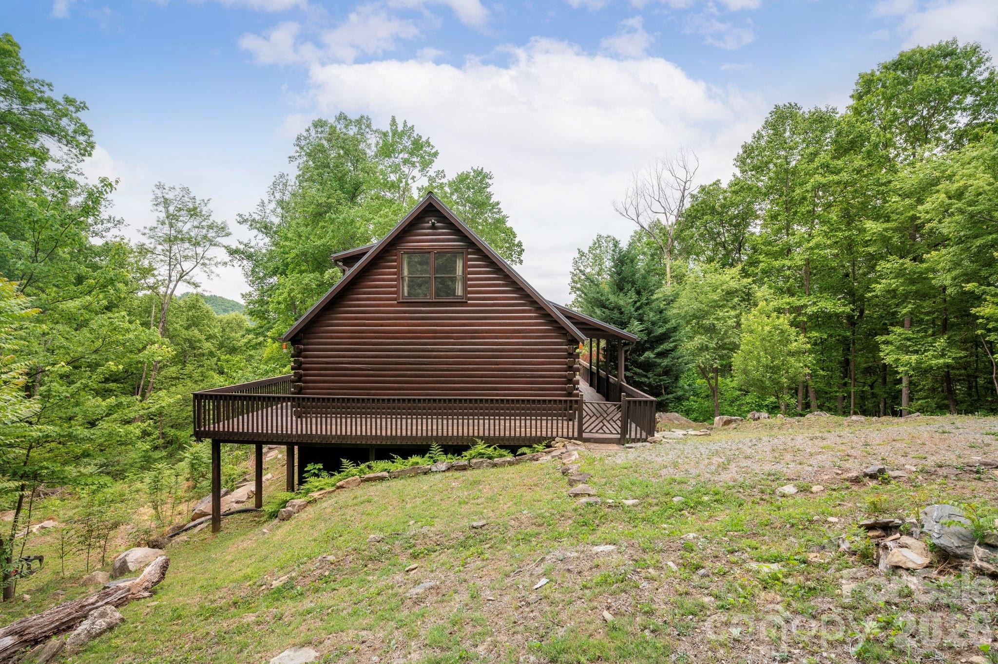 309 Doubleview Drive — Union Mills
