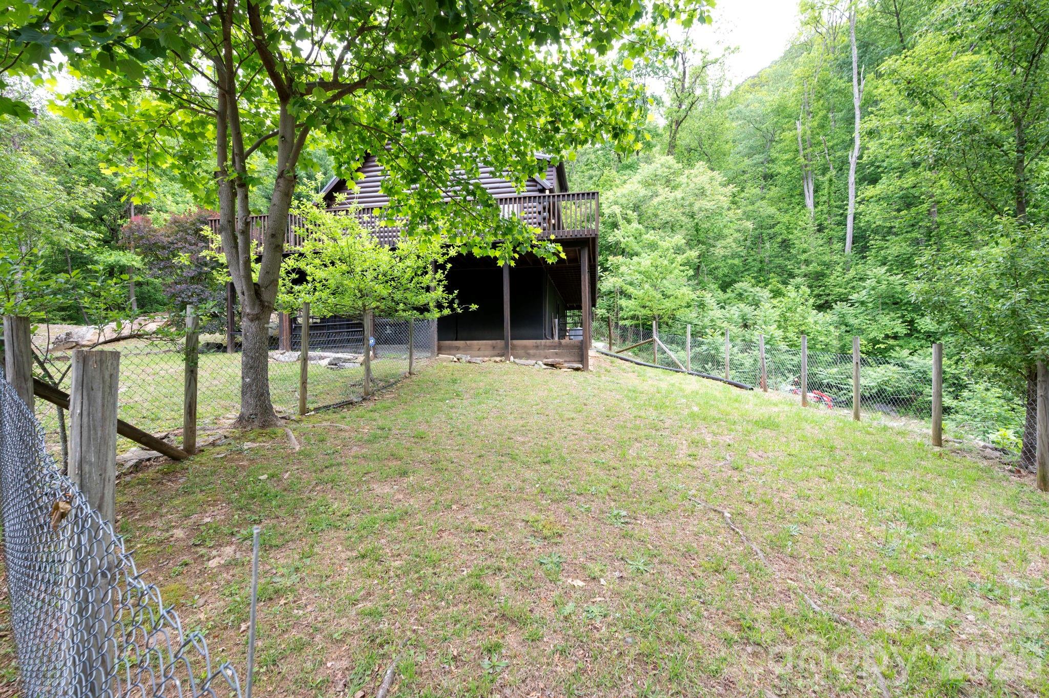 309 Doubleview Drive — Union Mills