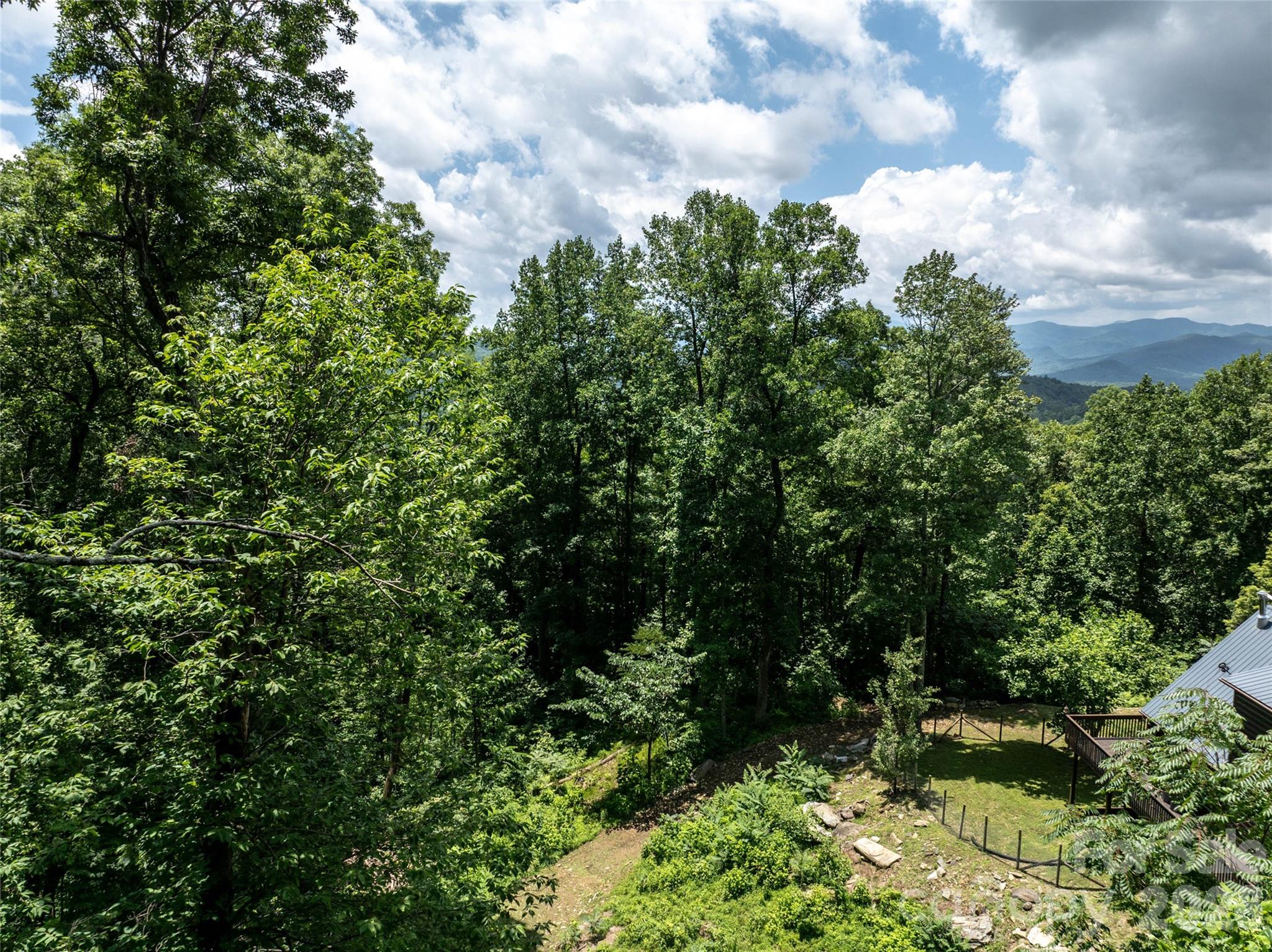 309 Doubleview Drive — Union Mills