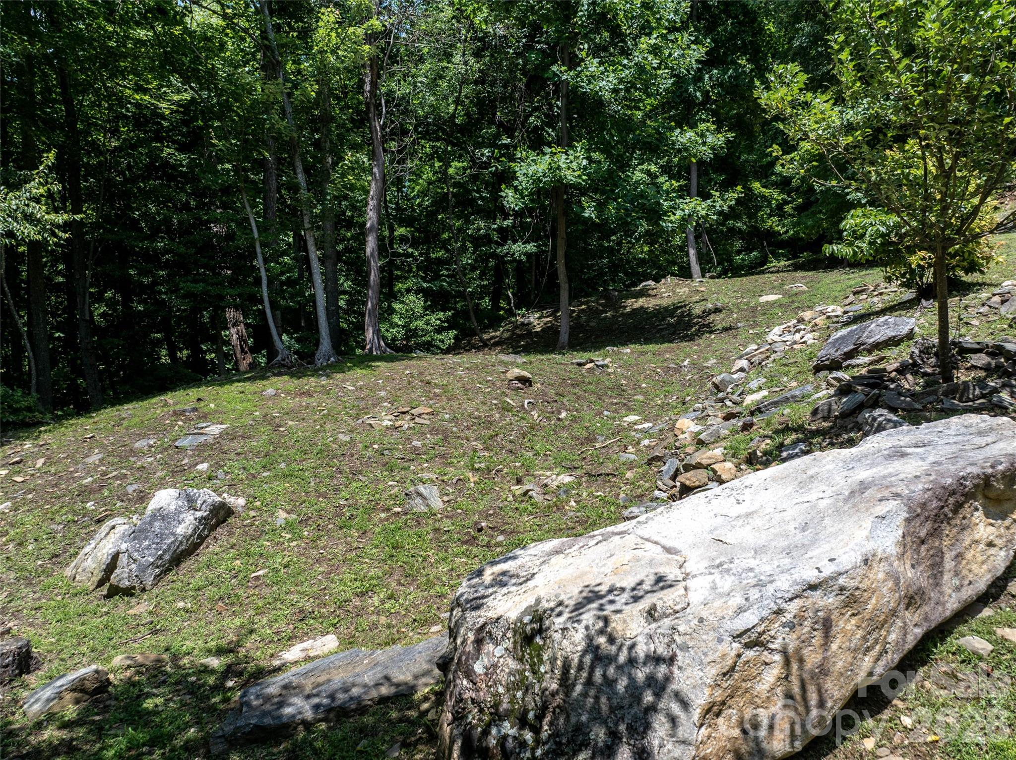 309 Doubleview Drive — Union Mills