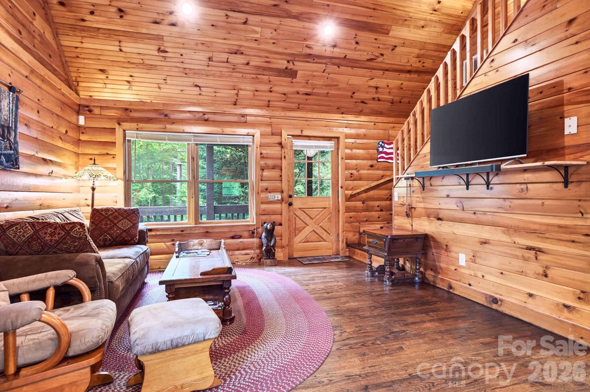 309 Doubleview Drive — Union Mills