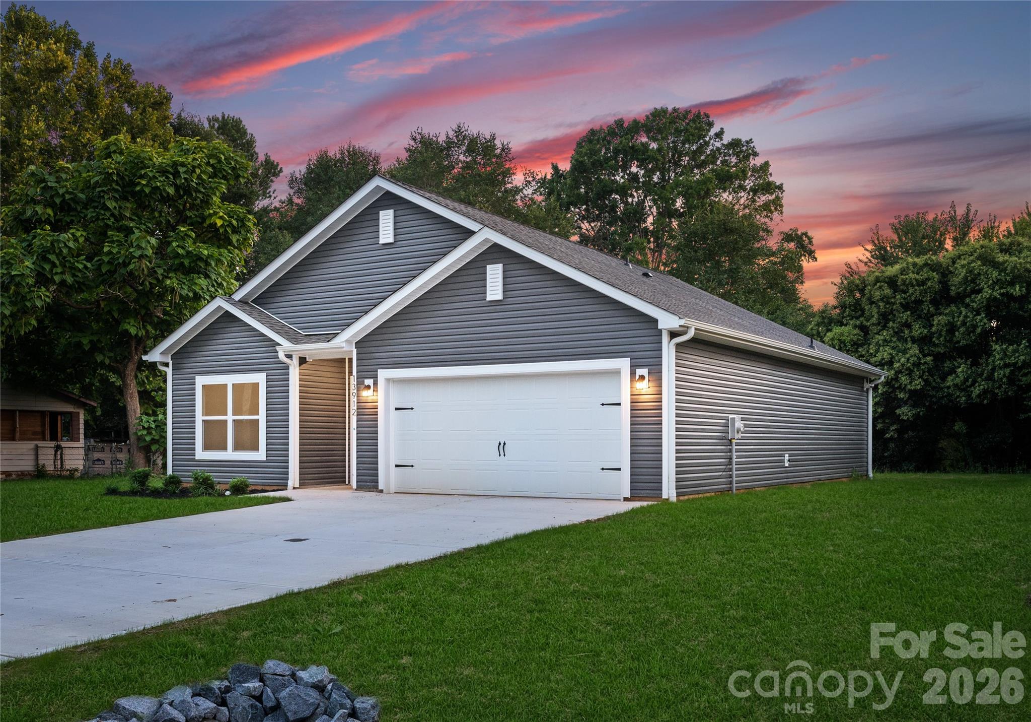 2807 17th Street Court NE — Hickory