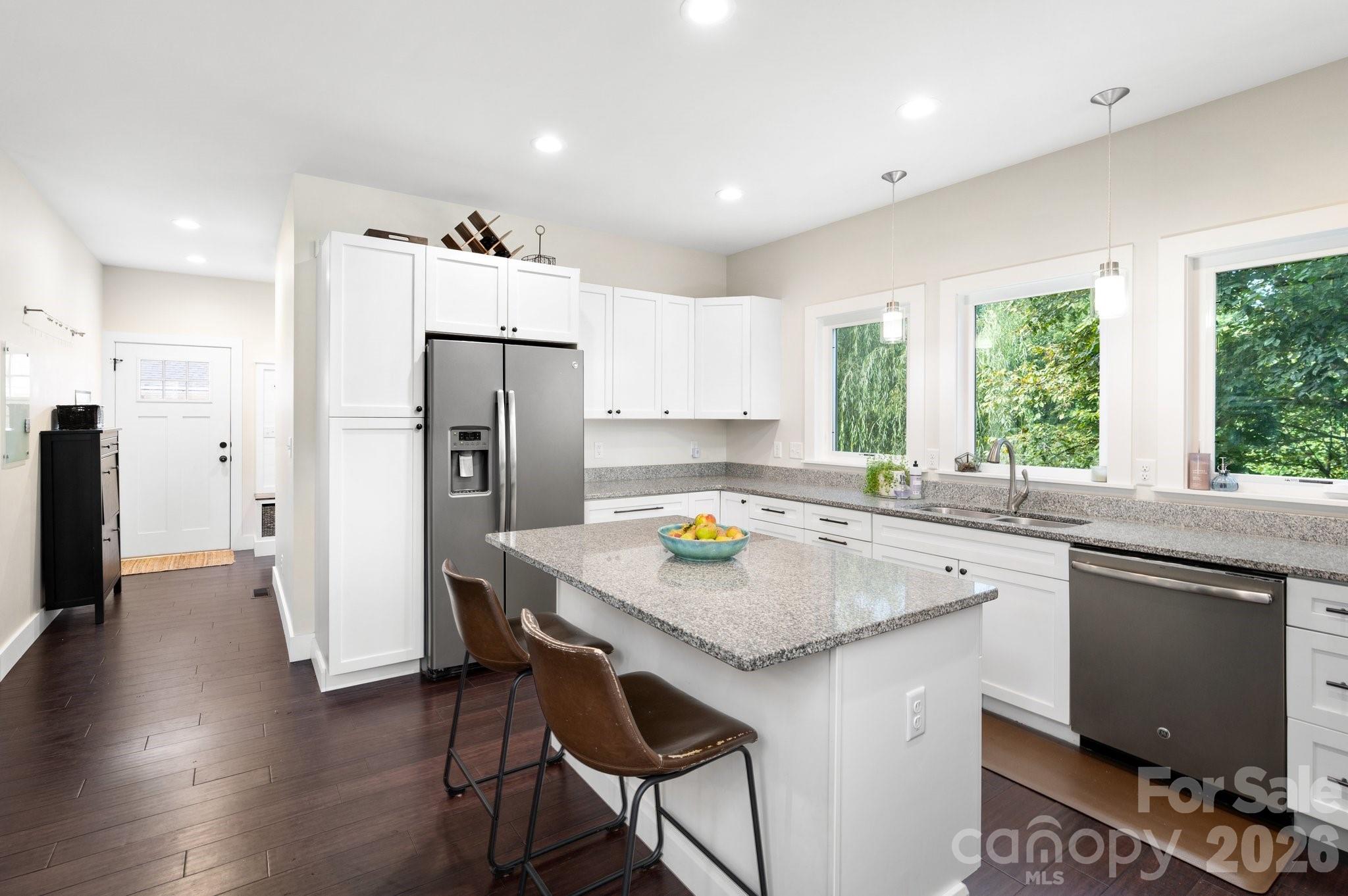 620 Brookshire Street — Asheville
