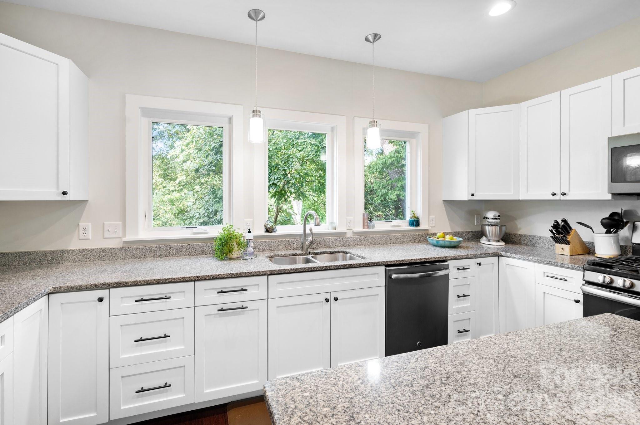 620 Brookshire Street — Asheville