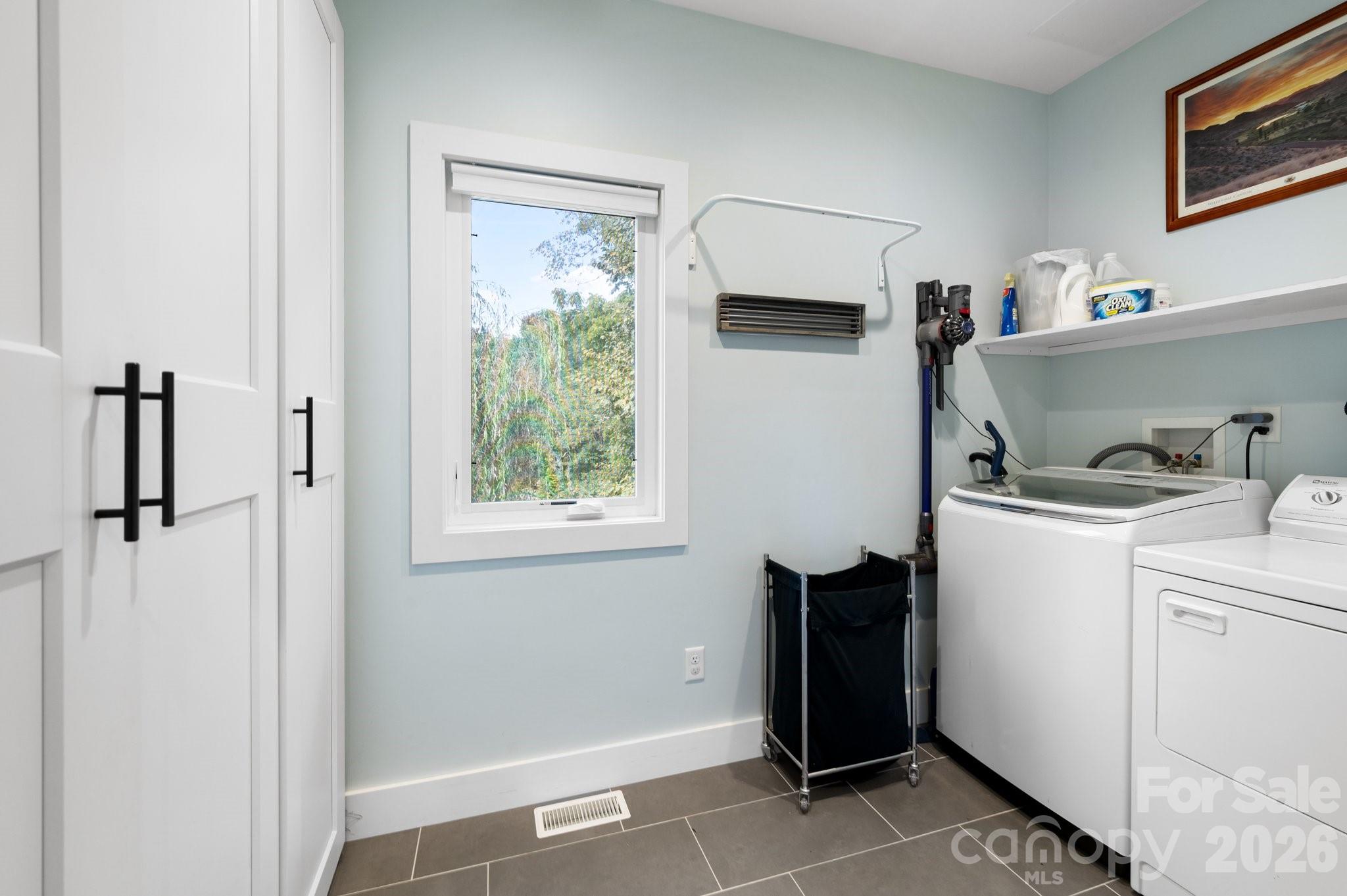 620 Brookshire Street — Asheville