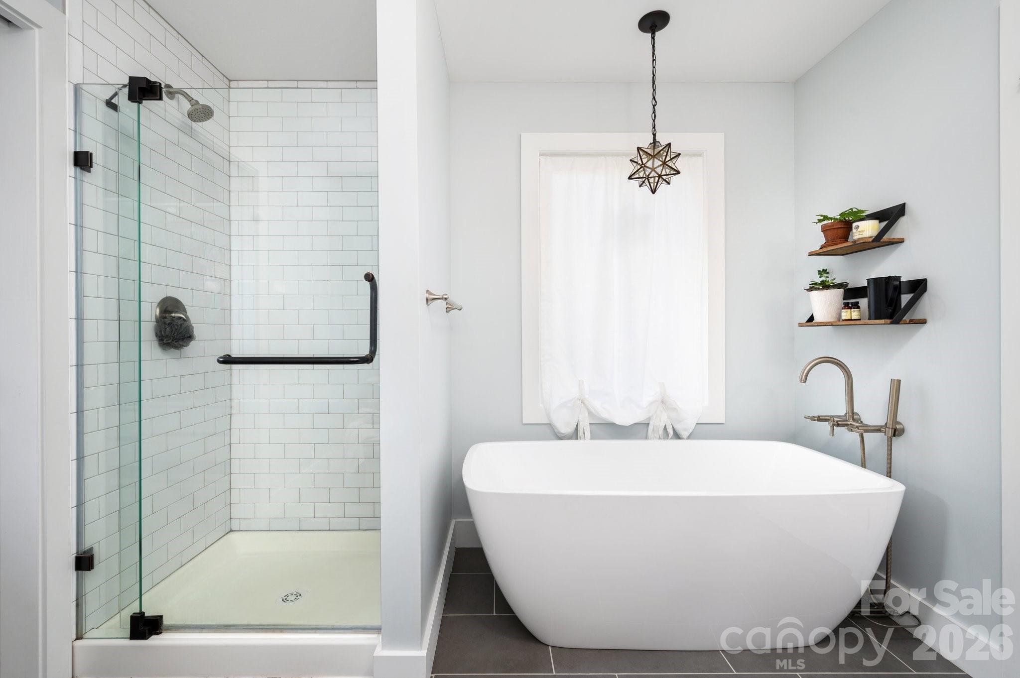 620 Brookshire Street — Asheville