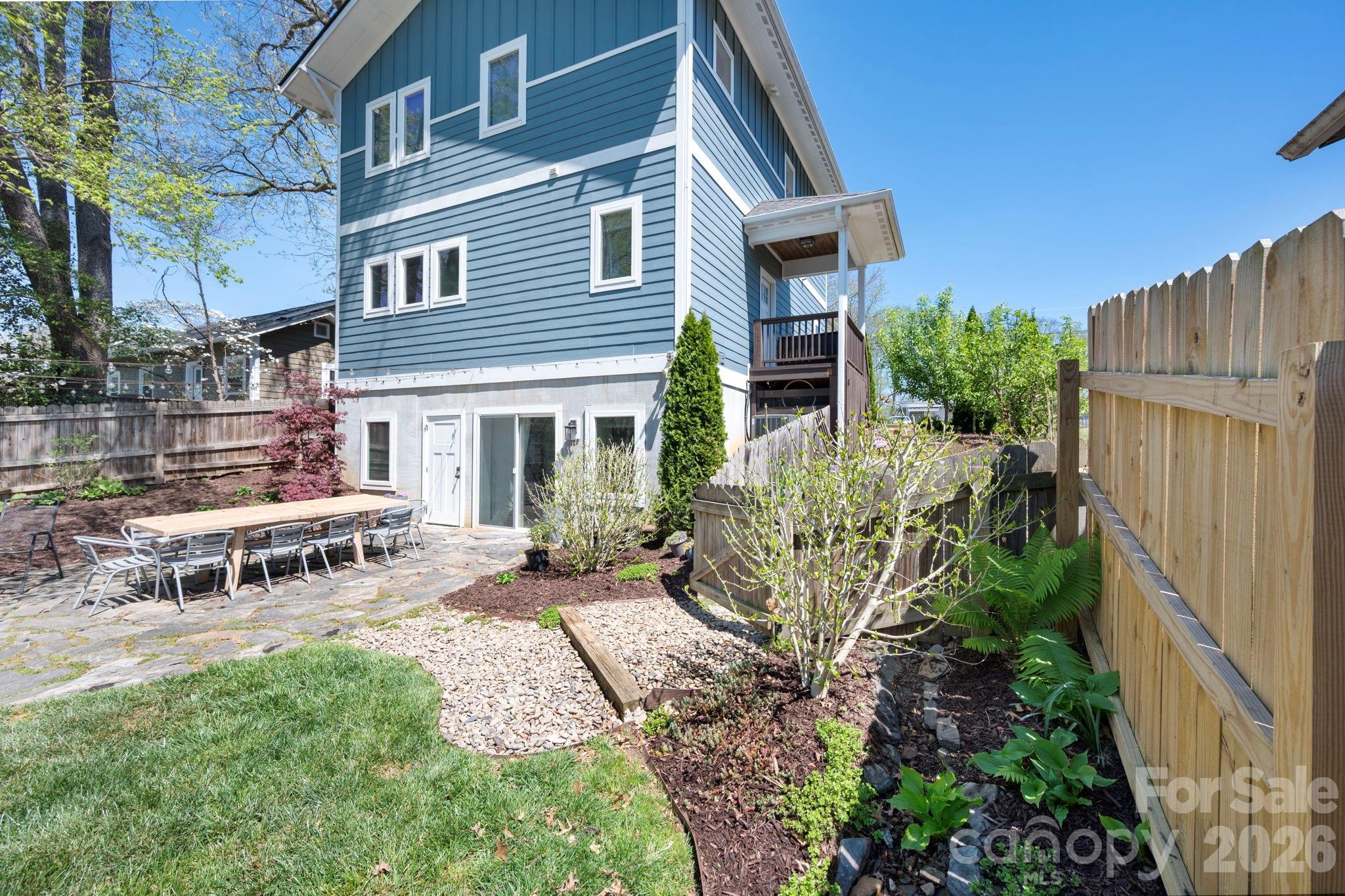 620 Brookshire Street — Asheville